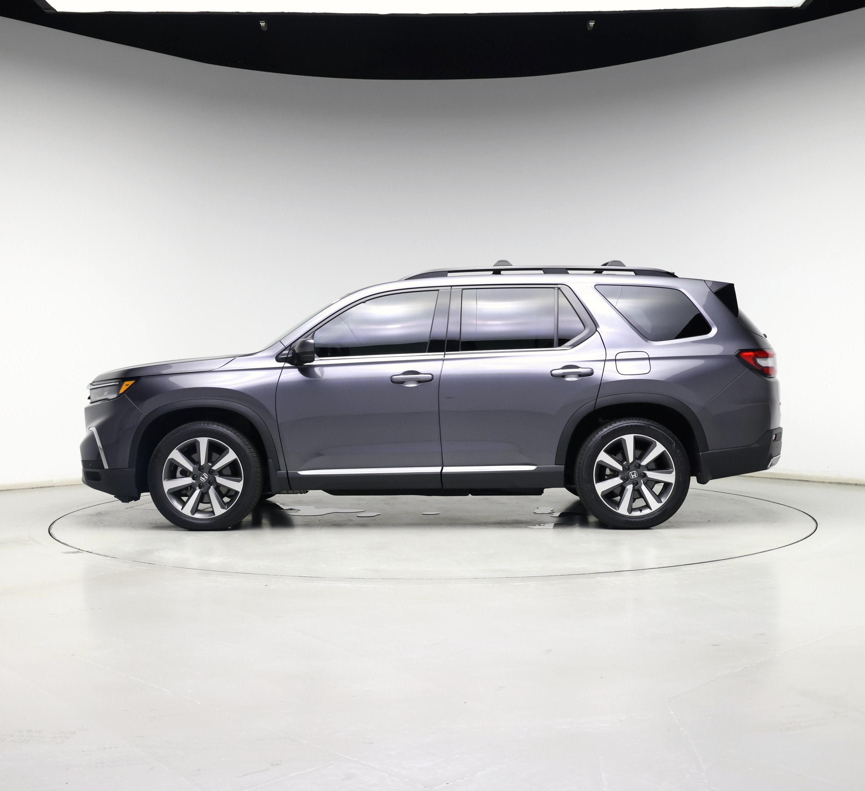 Thumbnail: 2023 Honda Pilot - 3