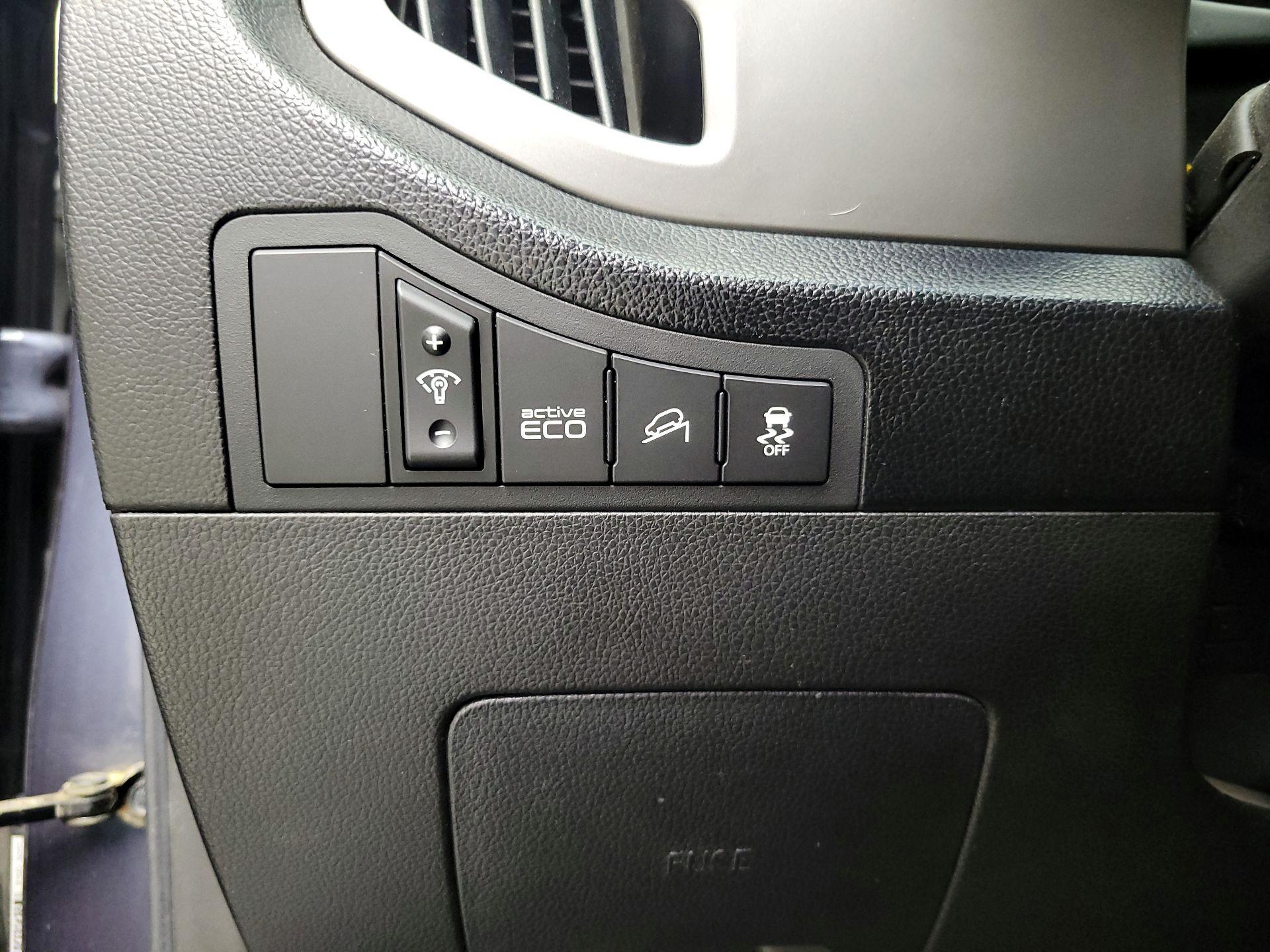 Thumbnail: 2014 Kia Sportage - 13