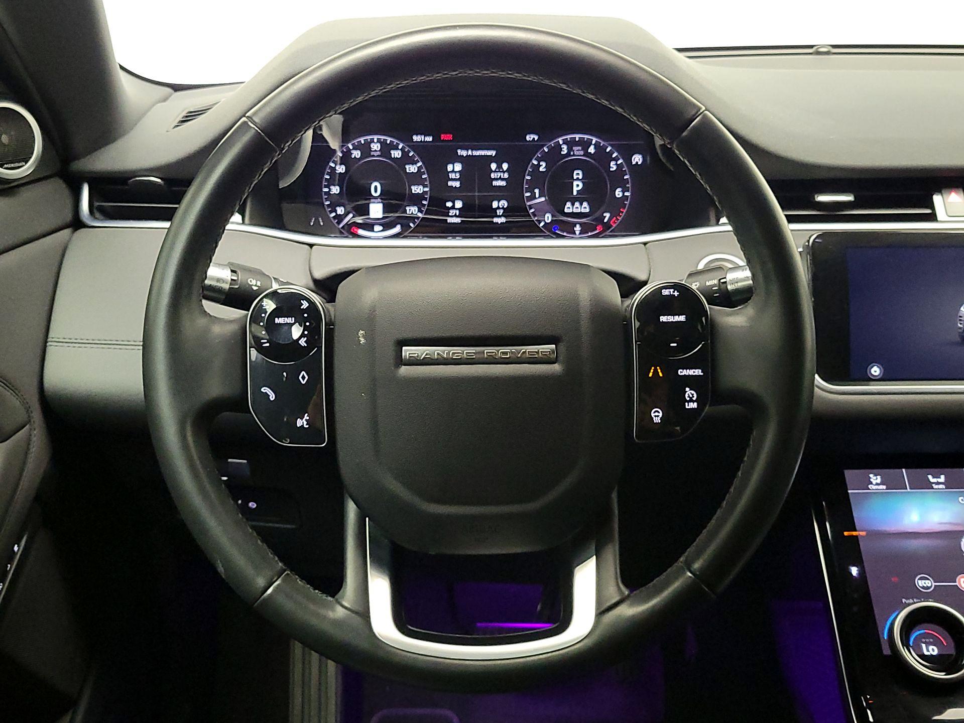 Thumbnail: 2020 Land Rover Range Rover Evoque - 10