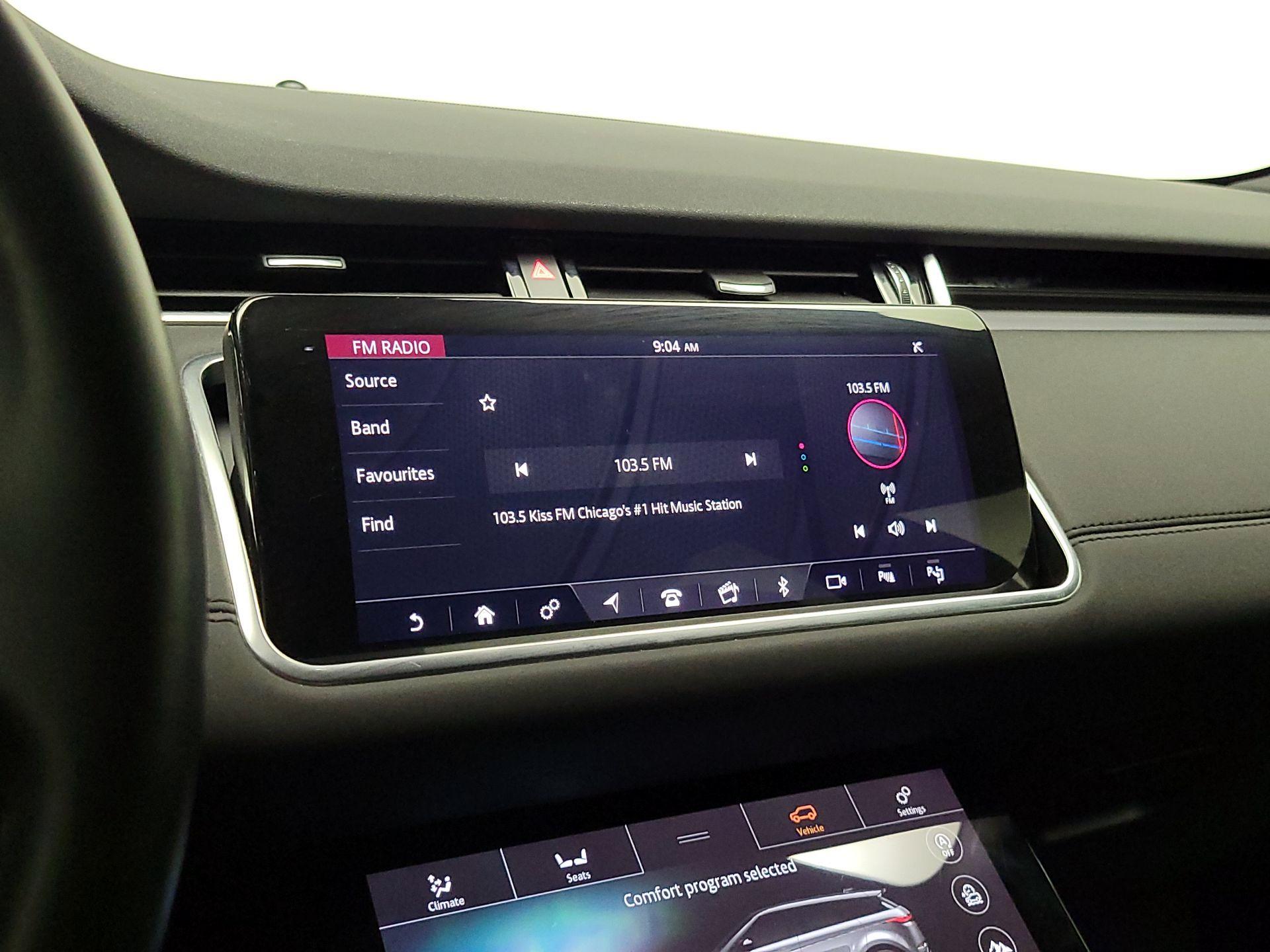 Thumbnail: 2020 Land Rover Range Rover Evoque - 16