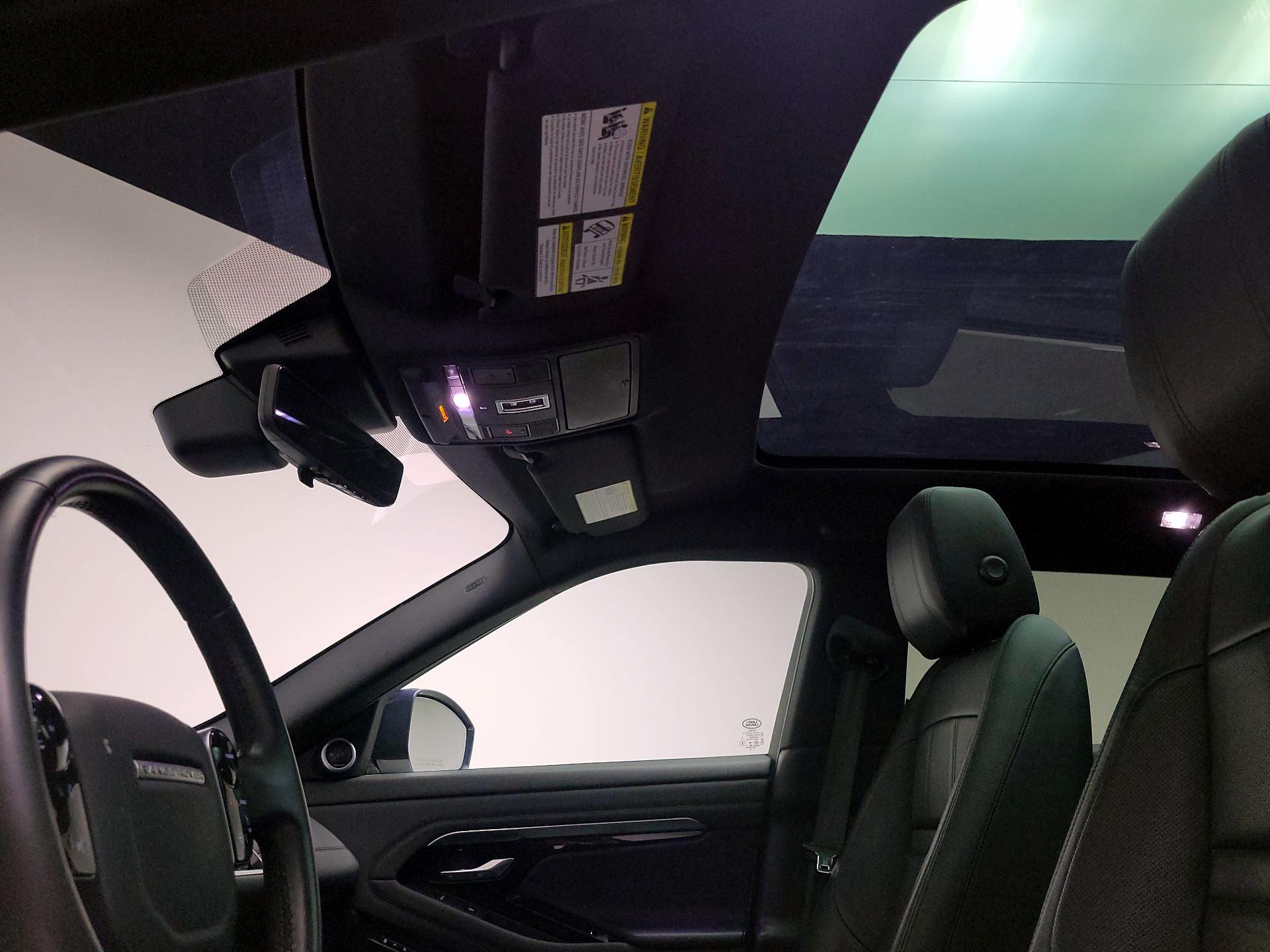 Thumbnail: 2020 Land Rover Range Rover Evoque - 20