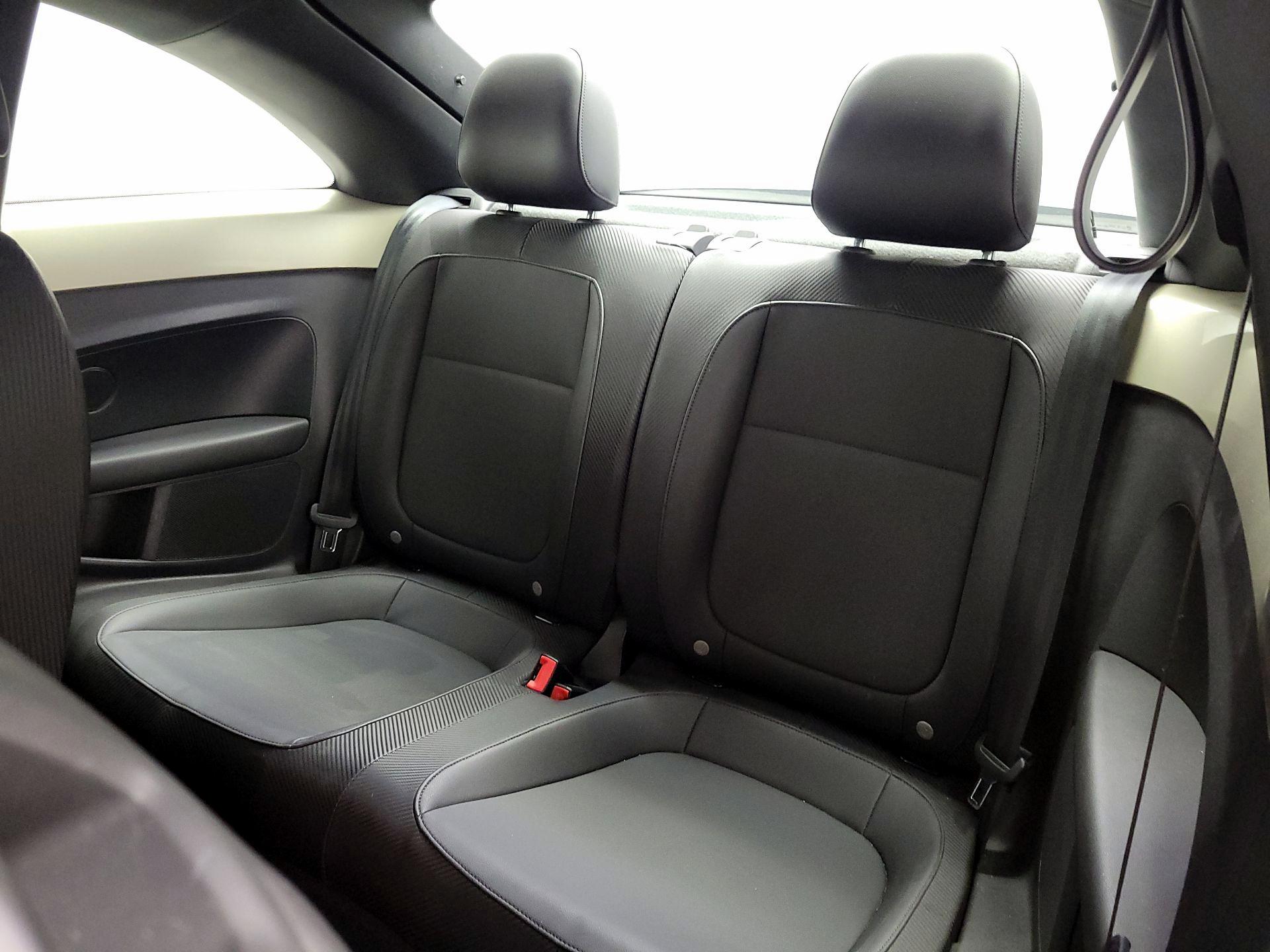 Thumbnail: 2016 Volkswagen Beetle - 19