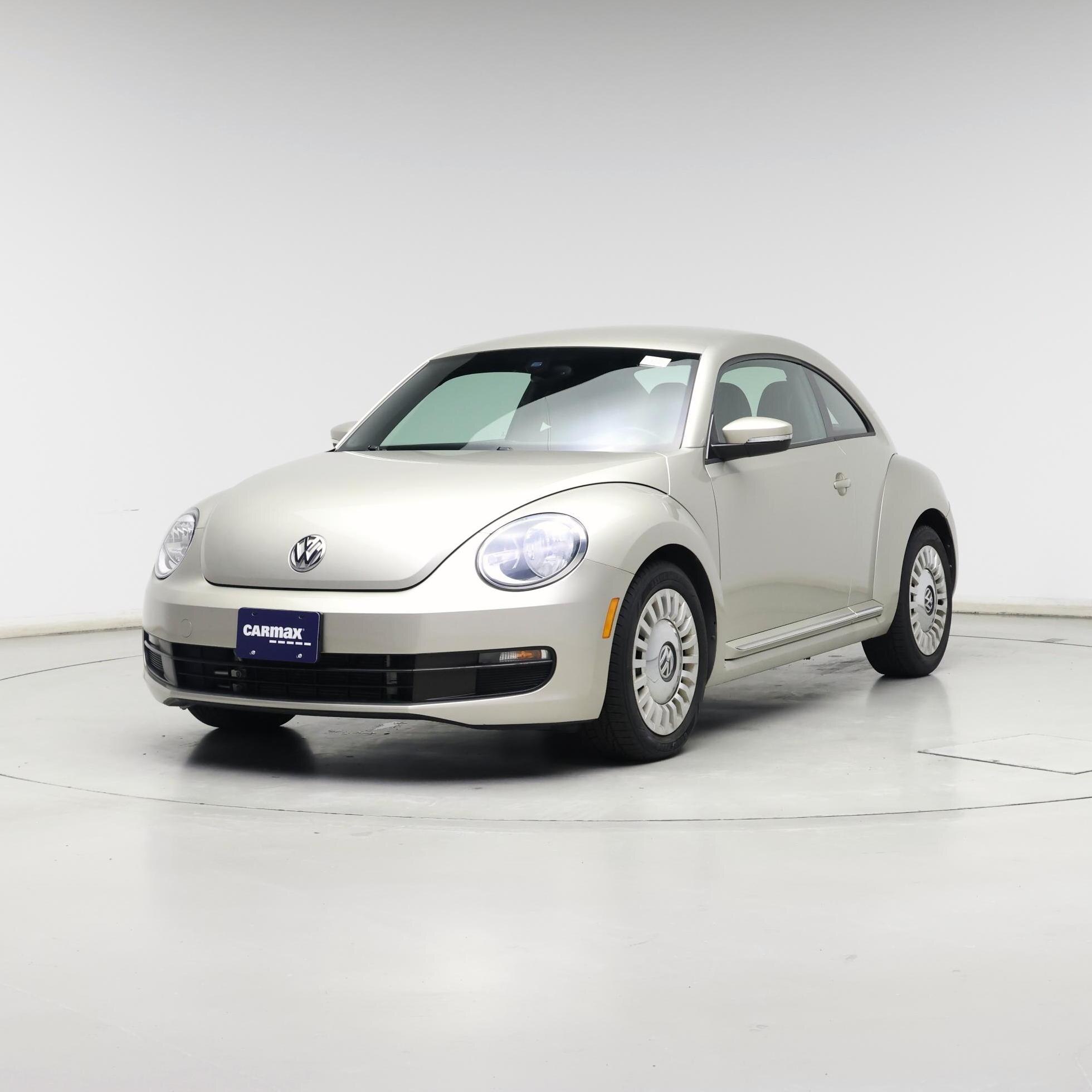 Thumbnail: 2016 Volkswagen Beetle - 4