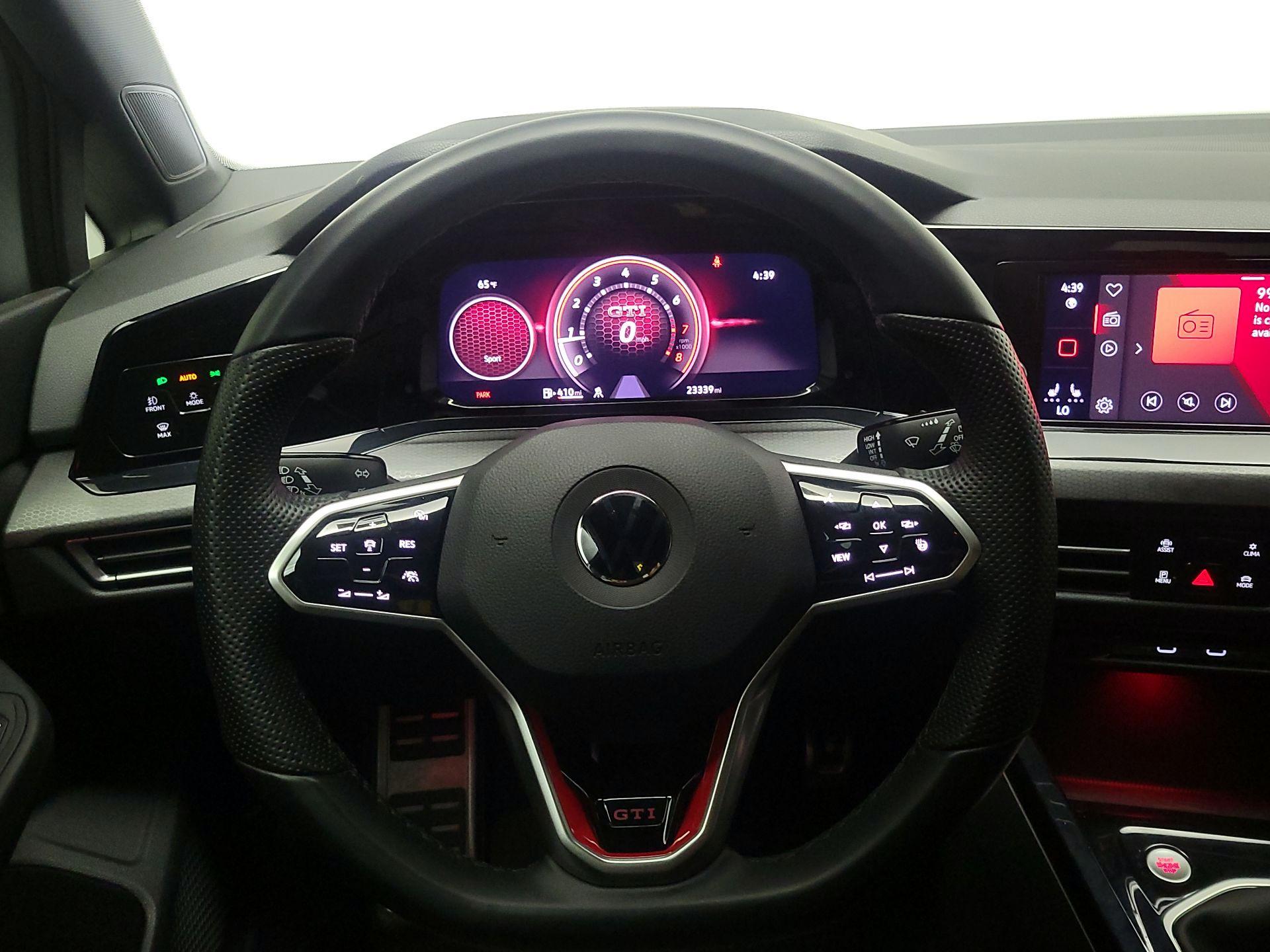 Thumbnail: 2023 Volkswagen Golf - 10