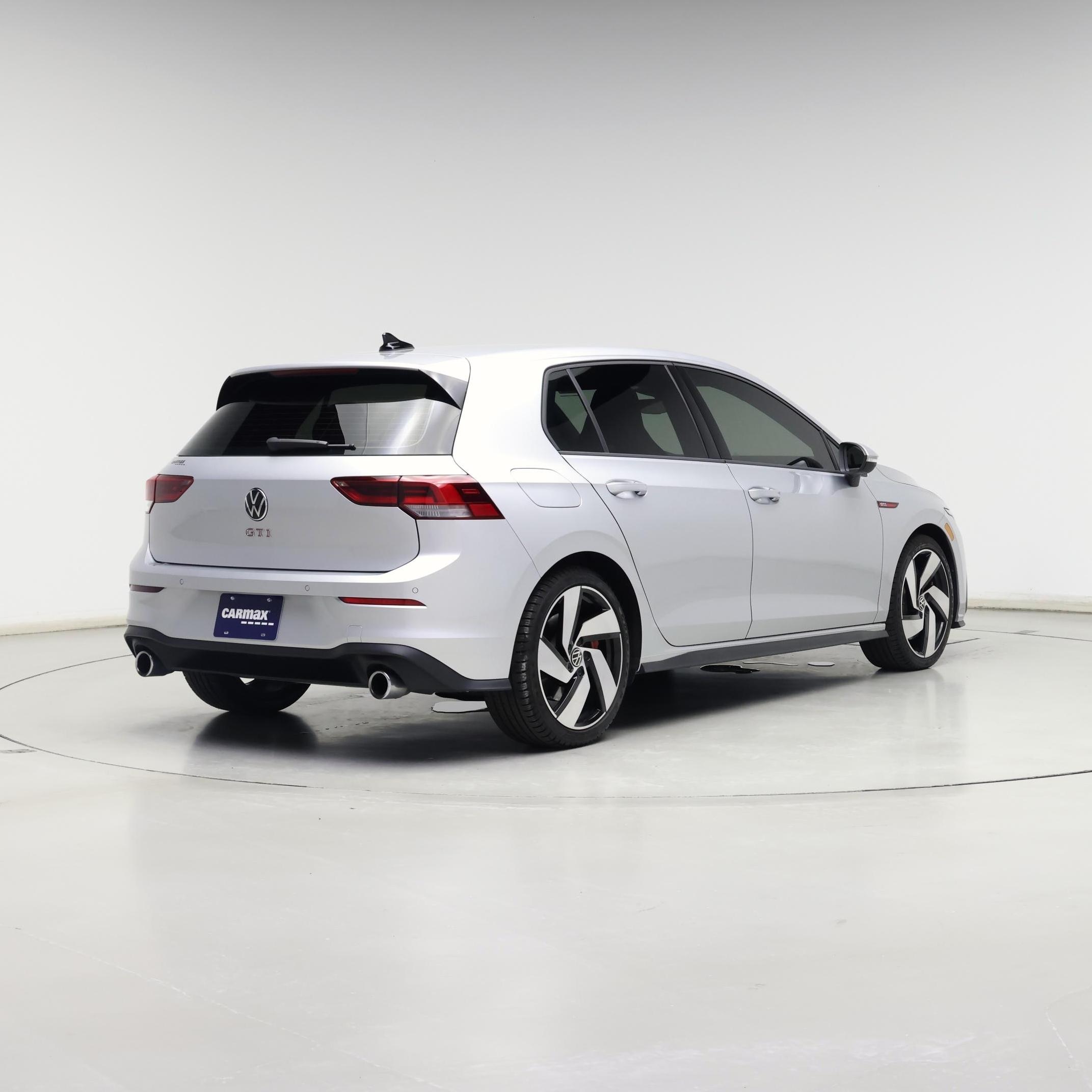 Thumbnail: 2023 Volkswagen Golf - 8