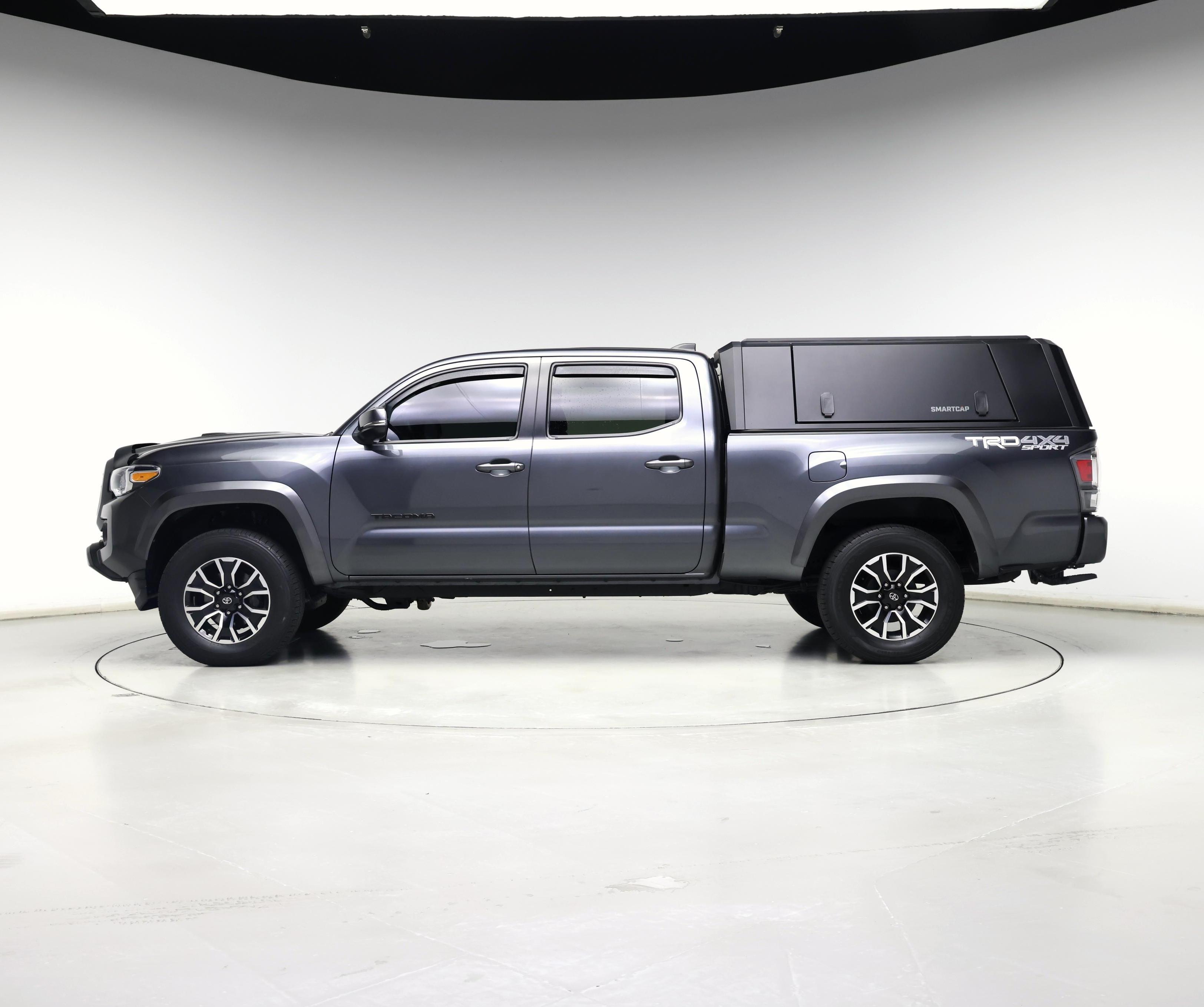 Thumbnail: 2022 Toyota Tacoma - 3