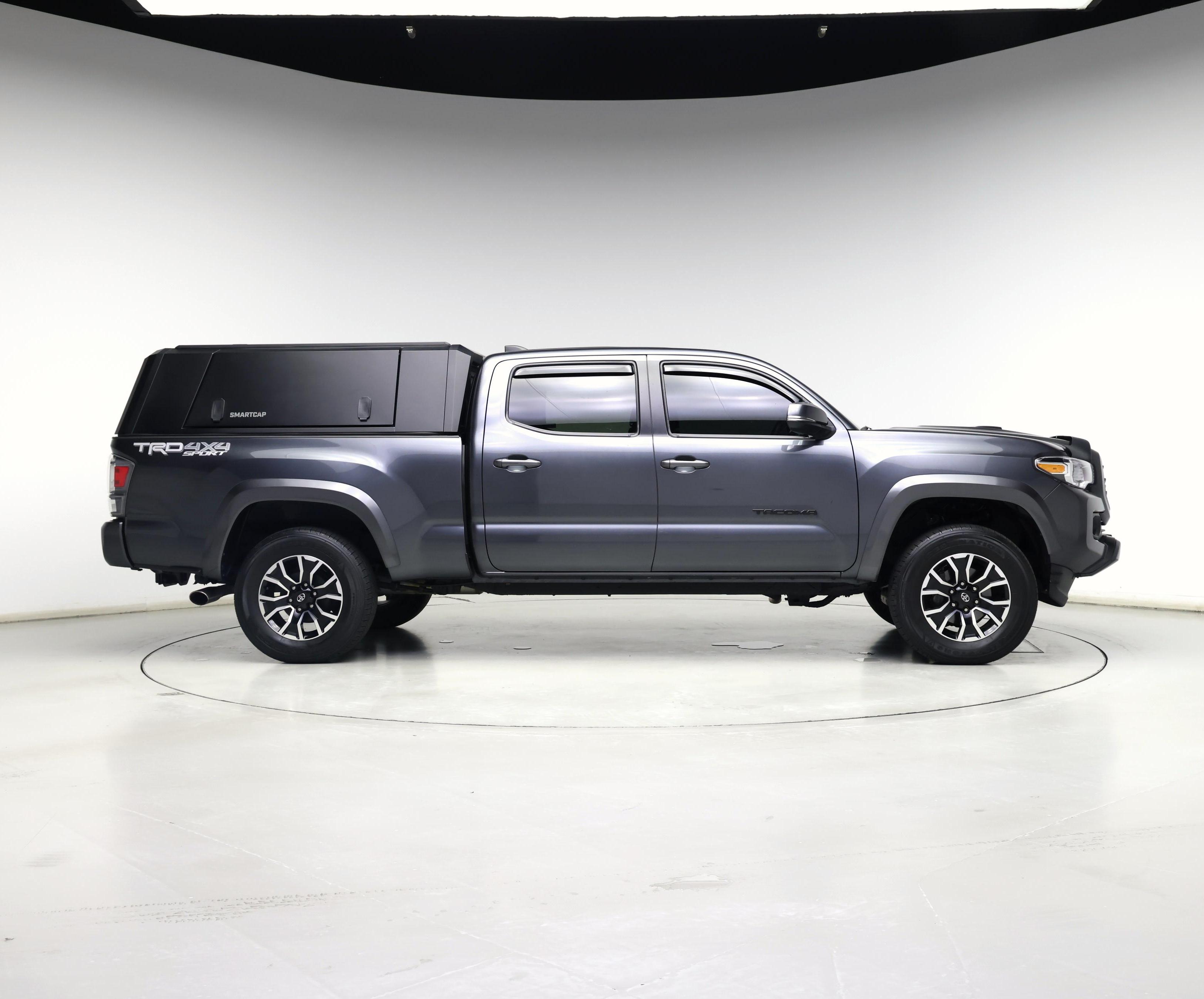 Thumbnail: 2022 Toyota Tacoma - 7