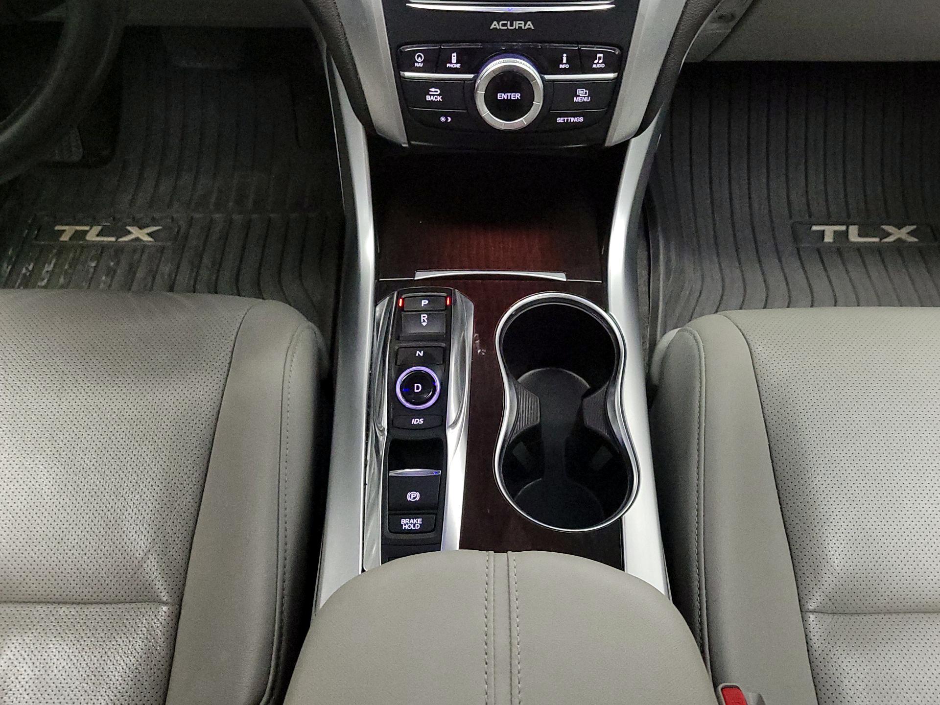 Thumbnail: 2015 Acura TLX - 18