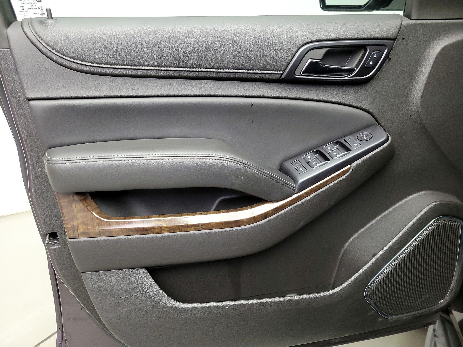 Thumbnail: 2015 Chevrolet Tahoe - 12