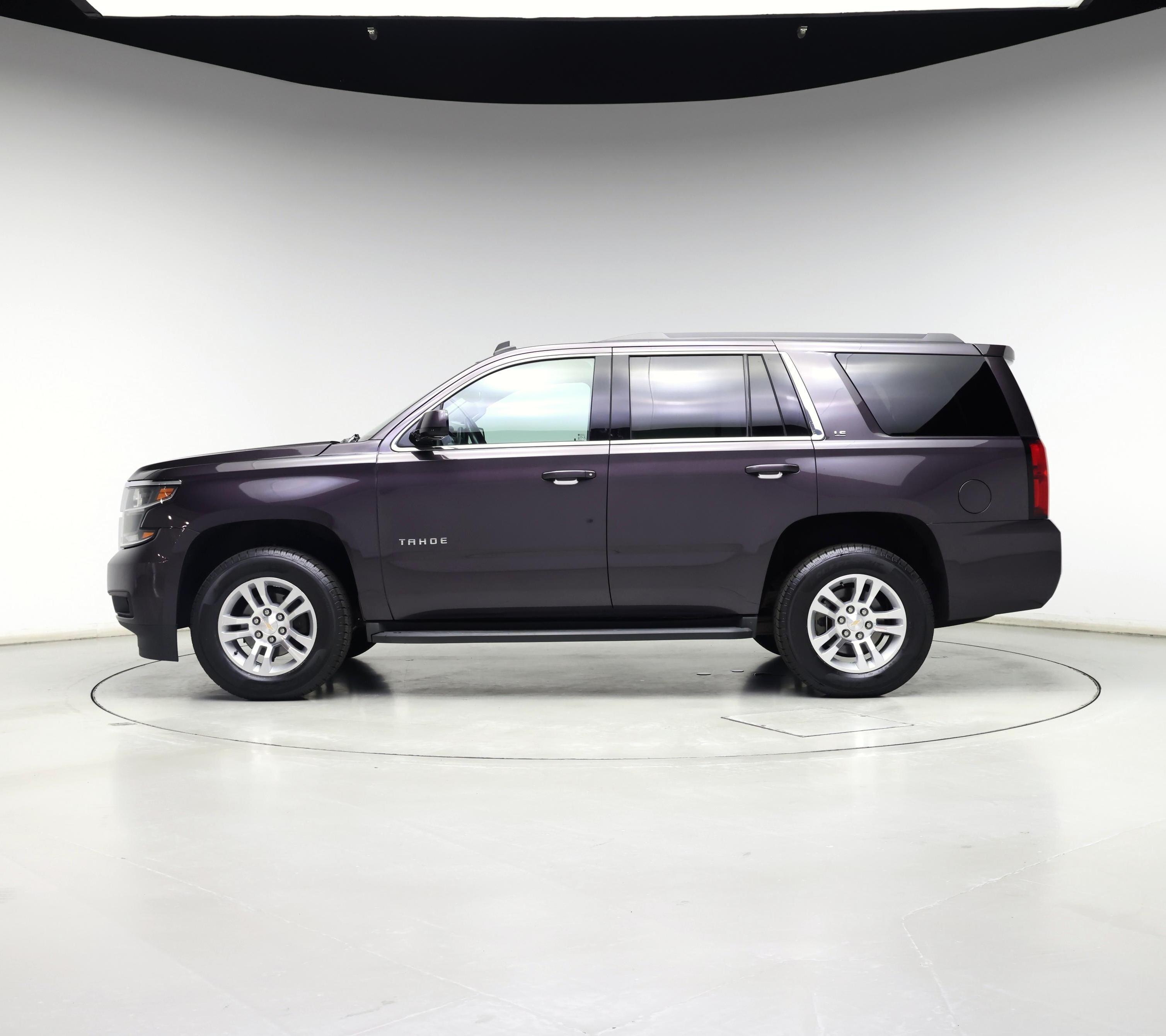 Thumbnail: 2015 Chevrolet Tahoe - 3