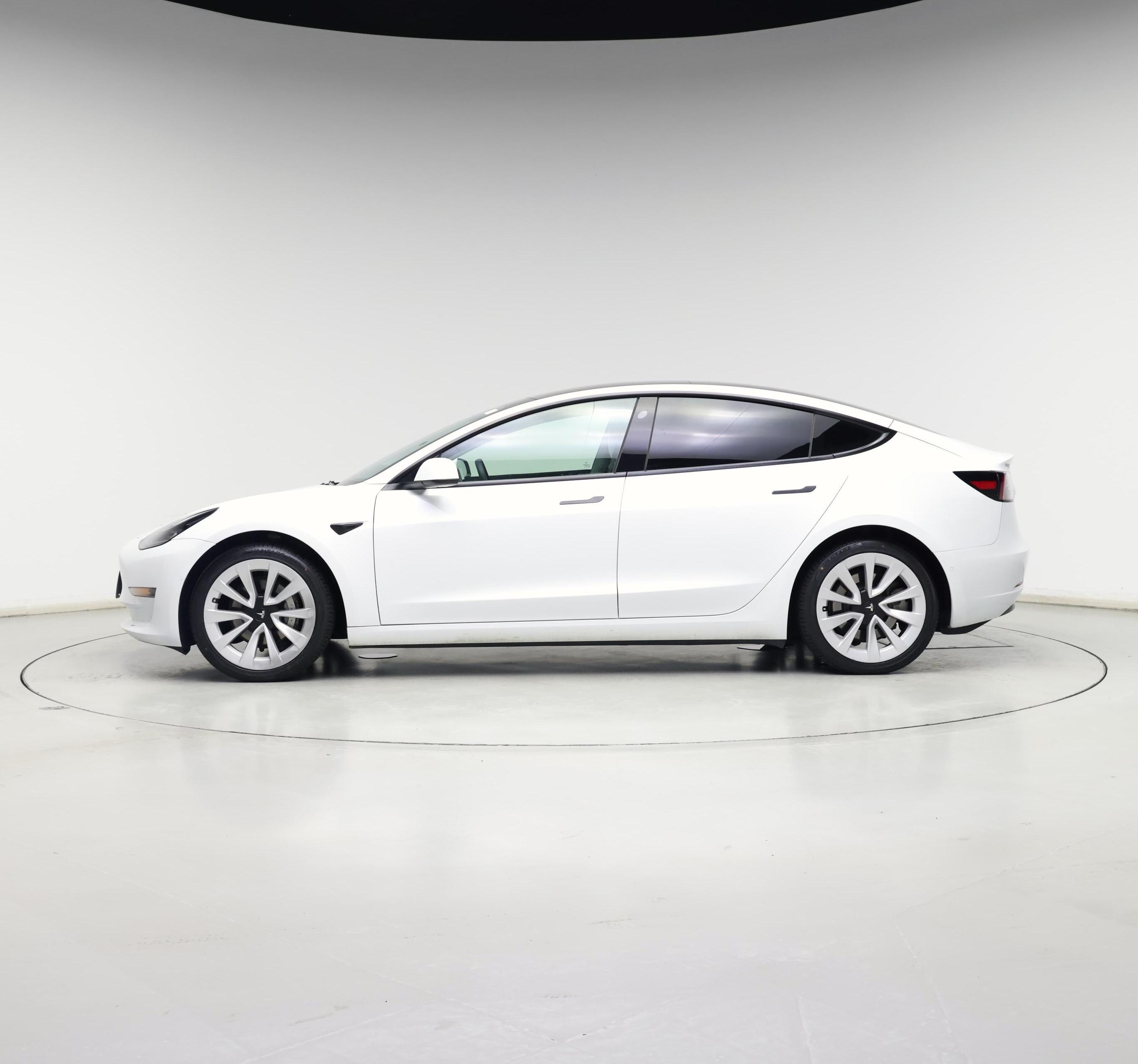 Thumbnail: 2022 Tesla Model 3 - 3