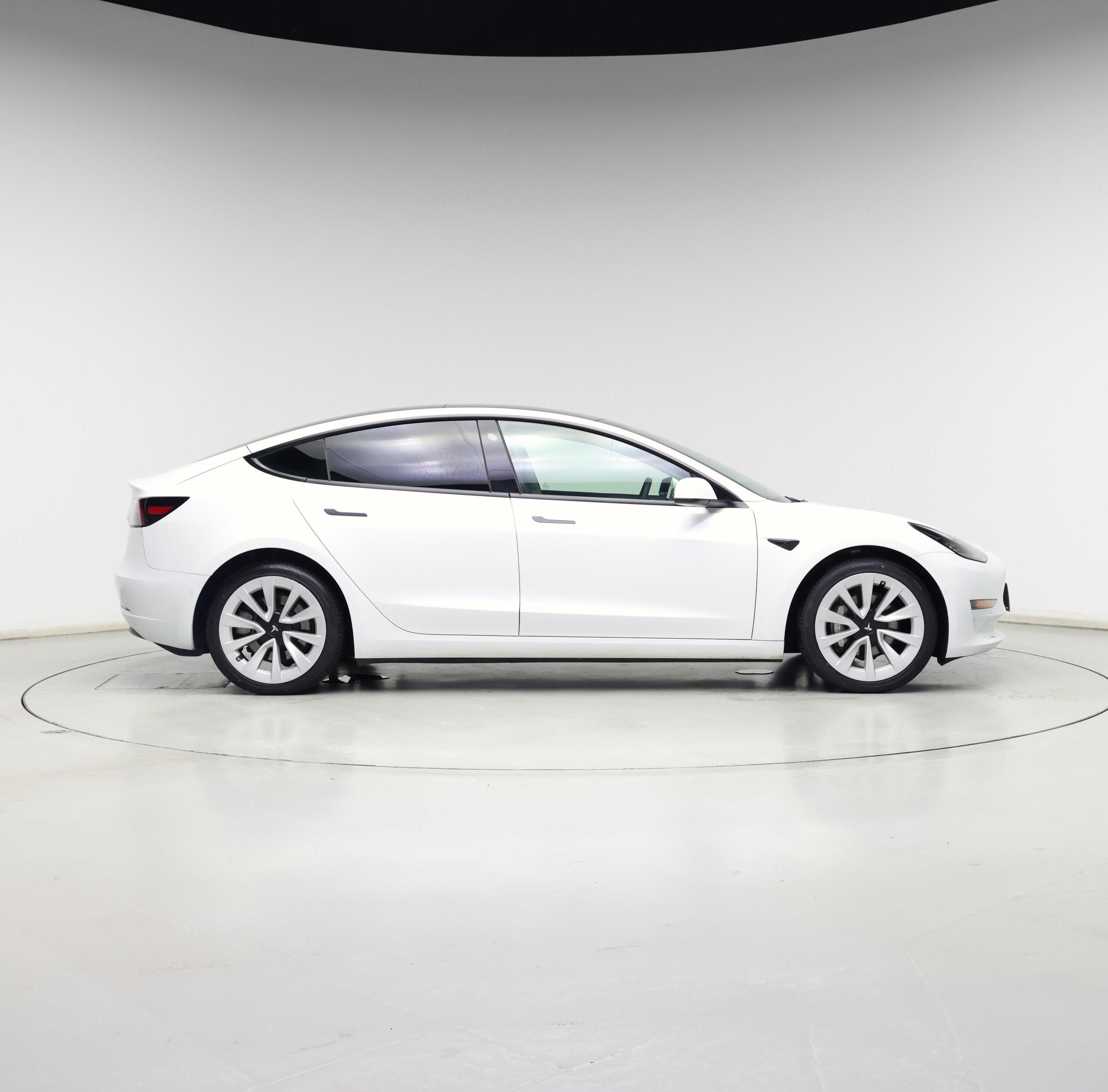 Thumbnail: 2022 Tesla Model 3 - 7