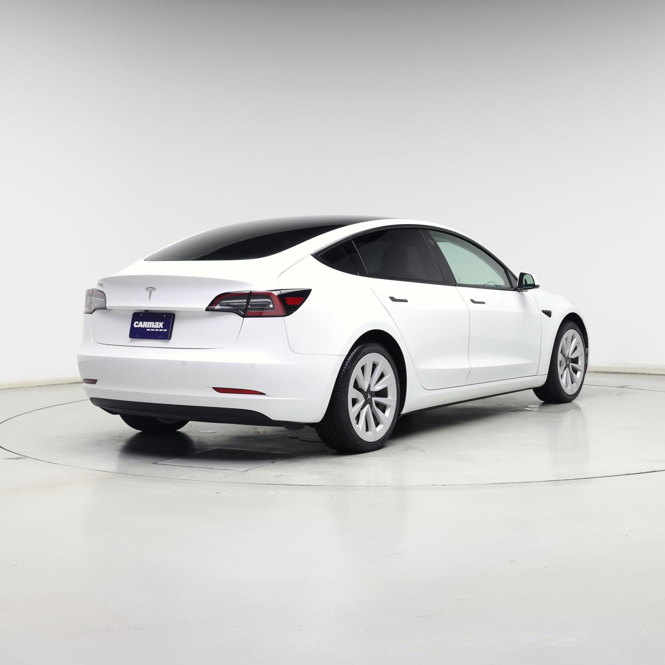 Thumbnail: 2022 Tesla Model 3 - 8