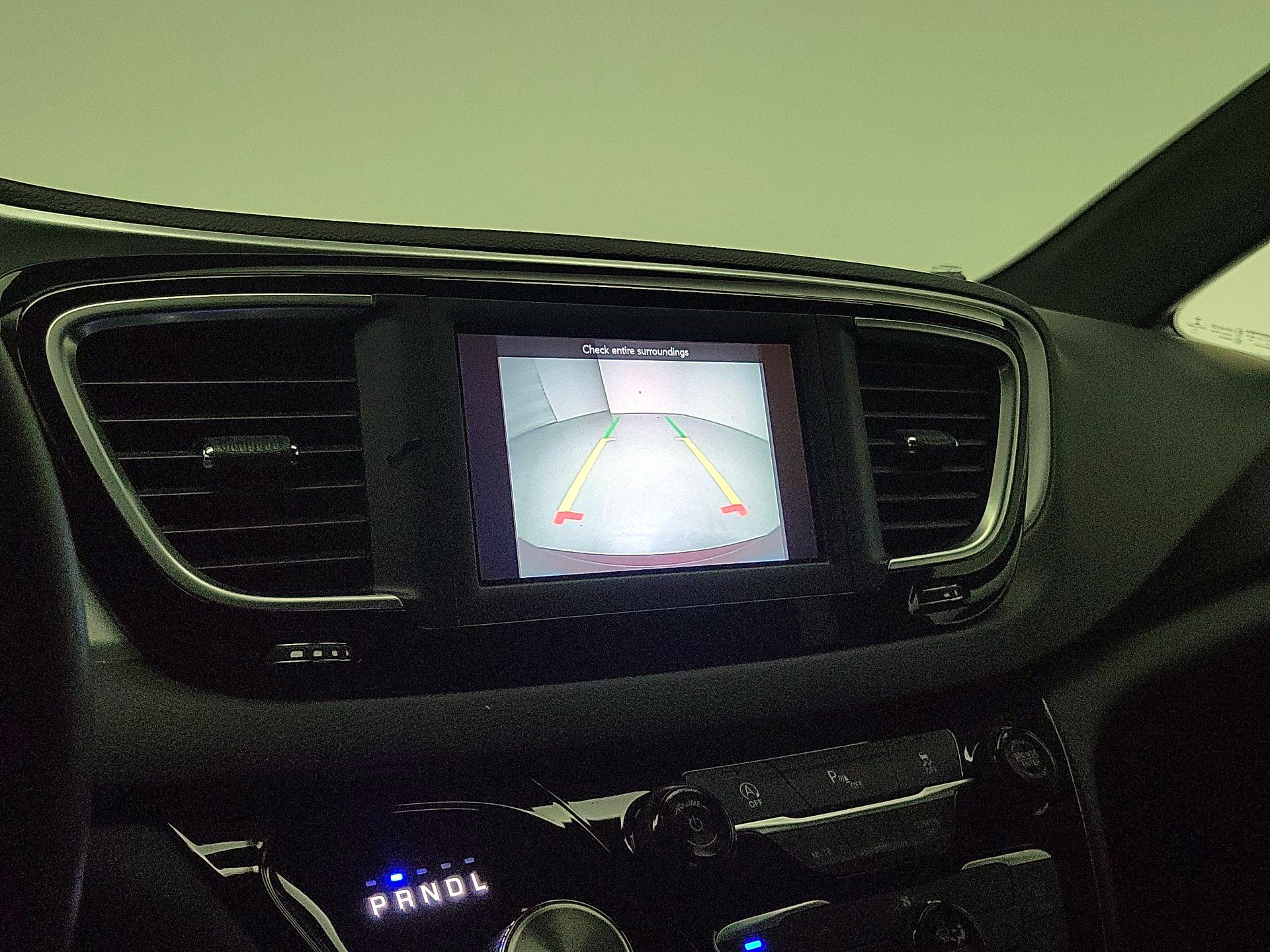 Thumbnail: 2018 Chrysler Pacifica - 14