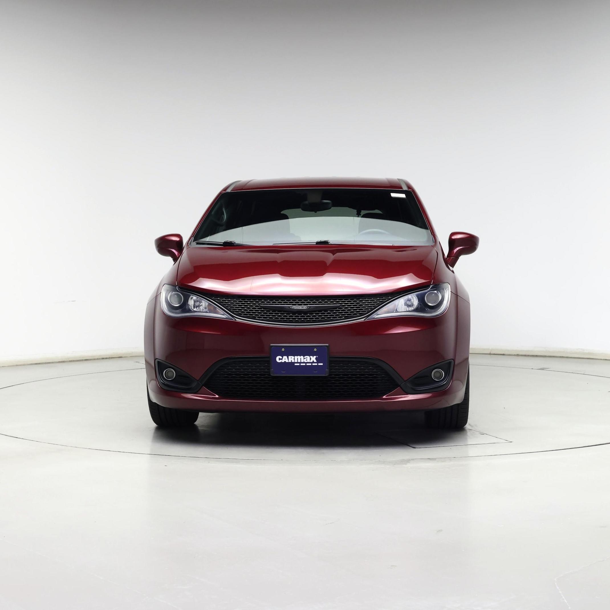 Thumbnail: 2018 Chrysler Pacifica - 5