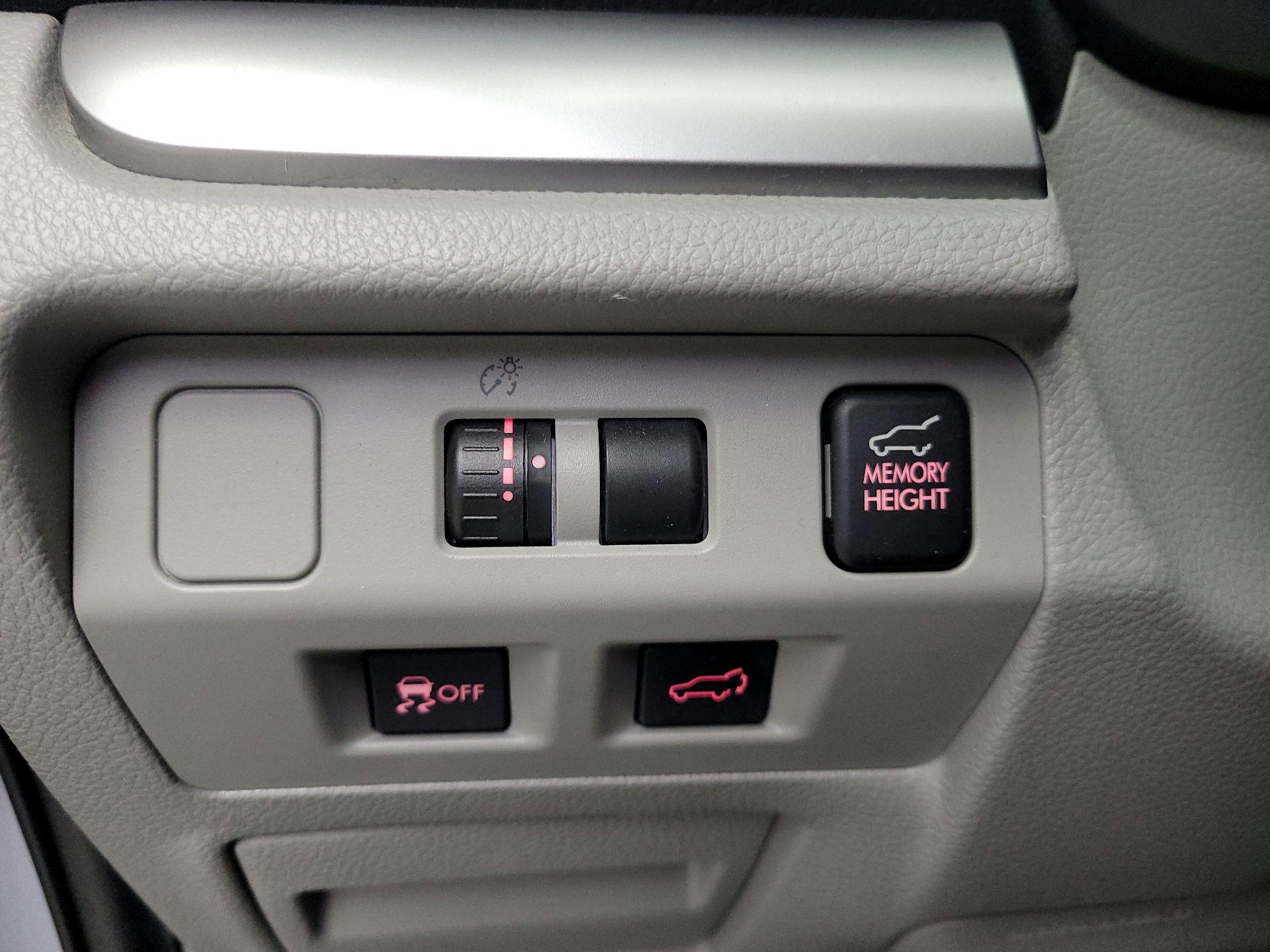 Thumbnail: 2014 Subaru Forester - 13
