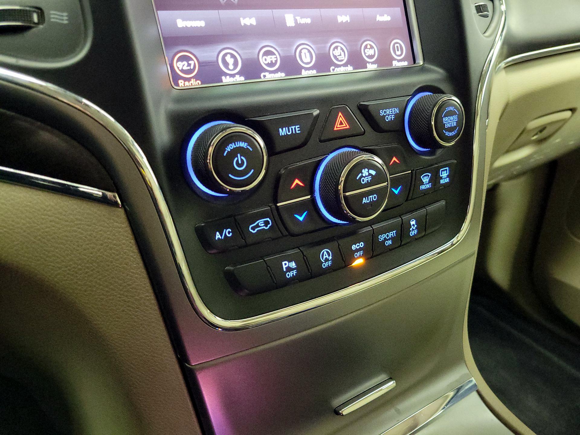 Thumbnail: 2018 Jeep Grand Cherokee - 17