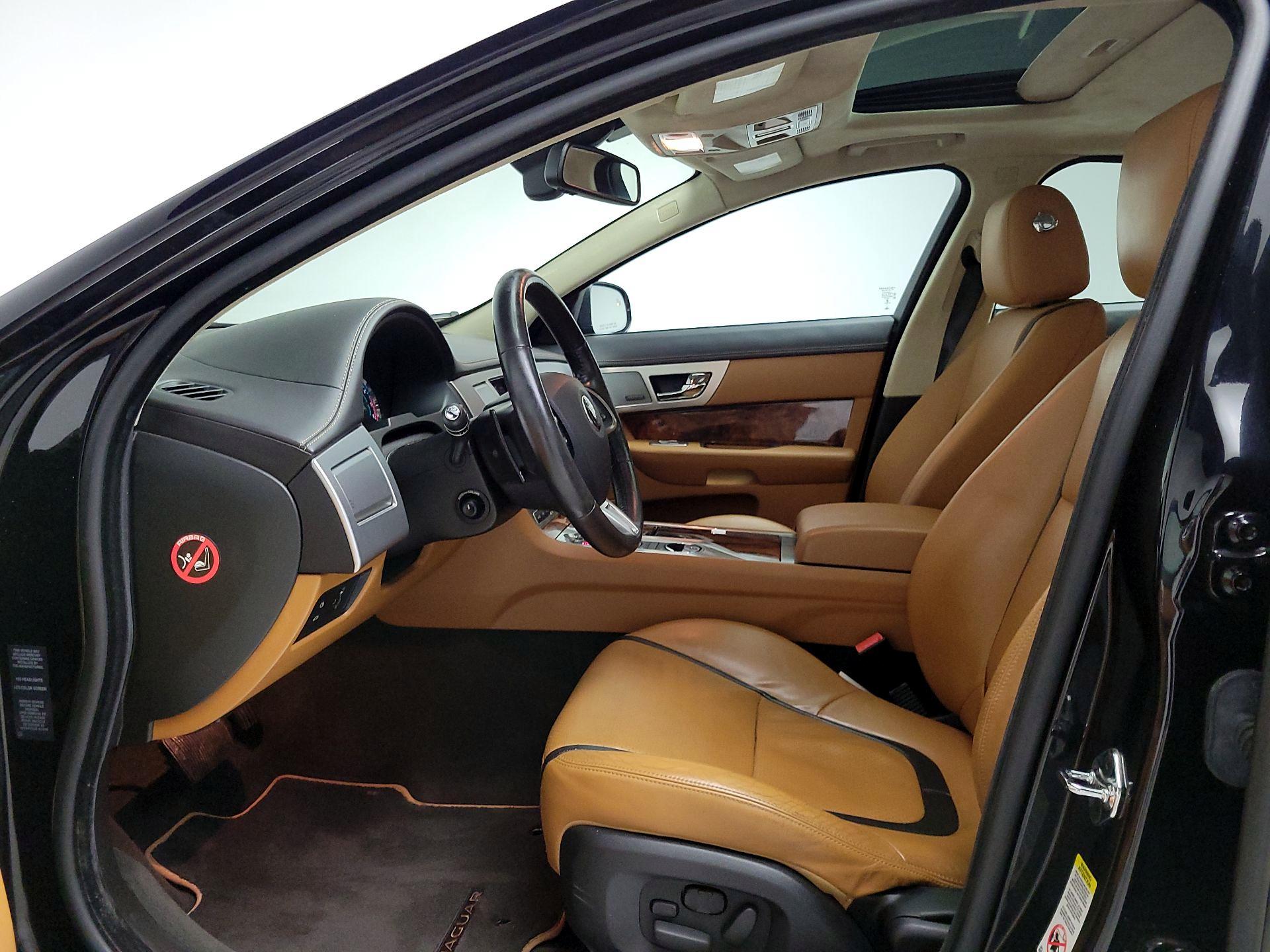 Thumbnail: 2015 Jaguar XF - 11