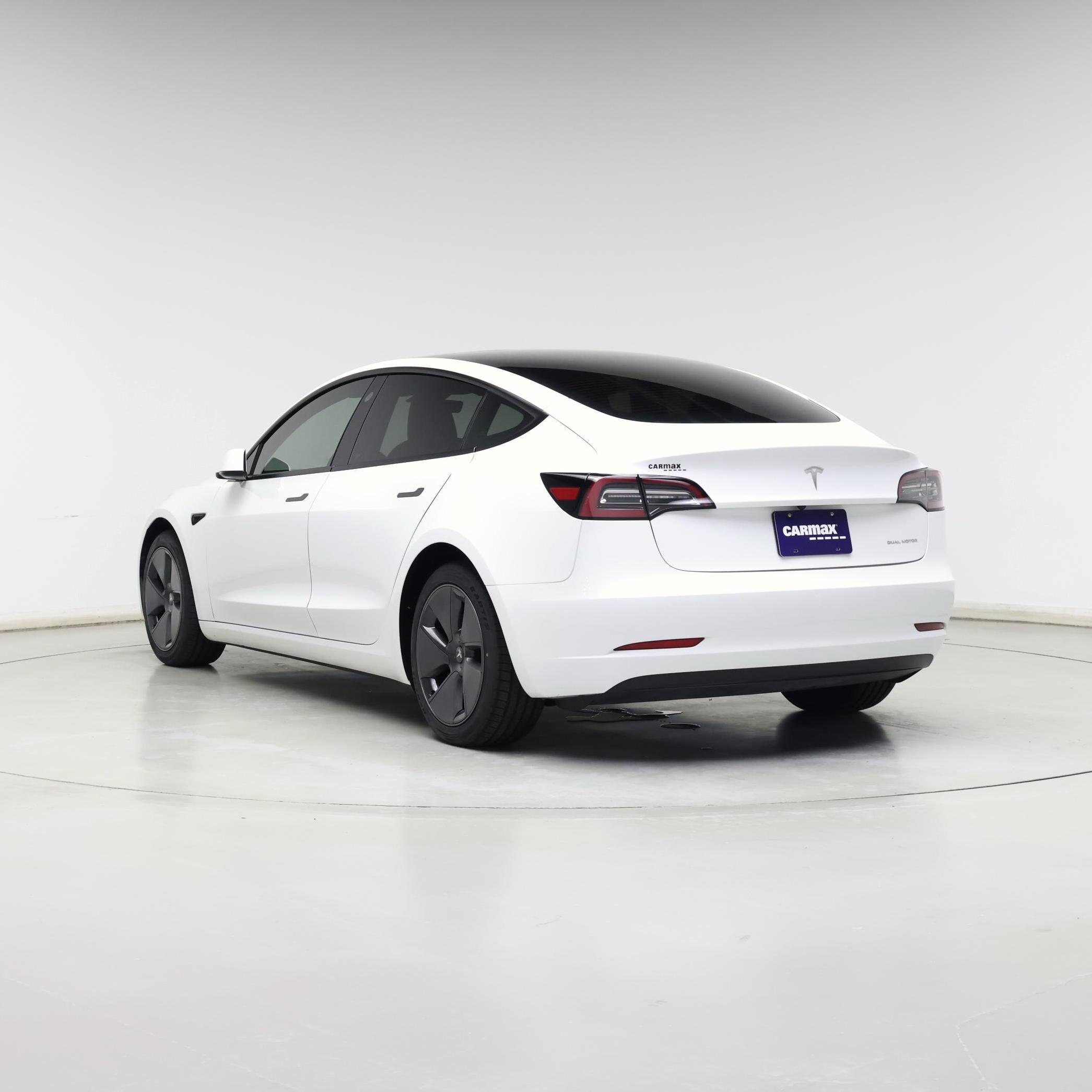 Thumbnail: 2023 Tesla Model 3 - 2