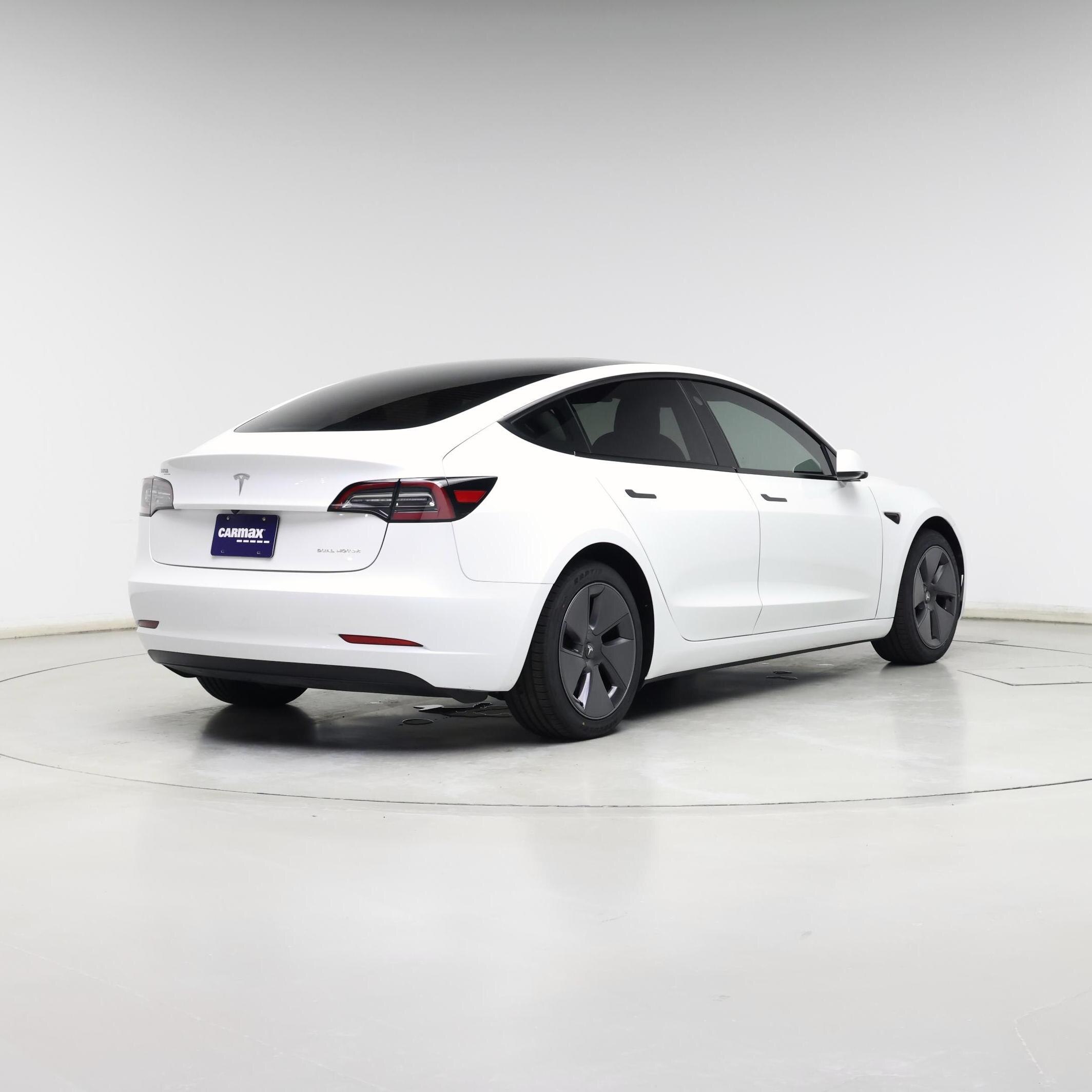 Thumbnail: 2023 Tesla Model 3 - 8