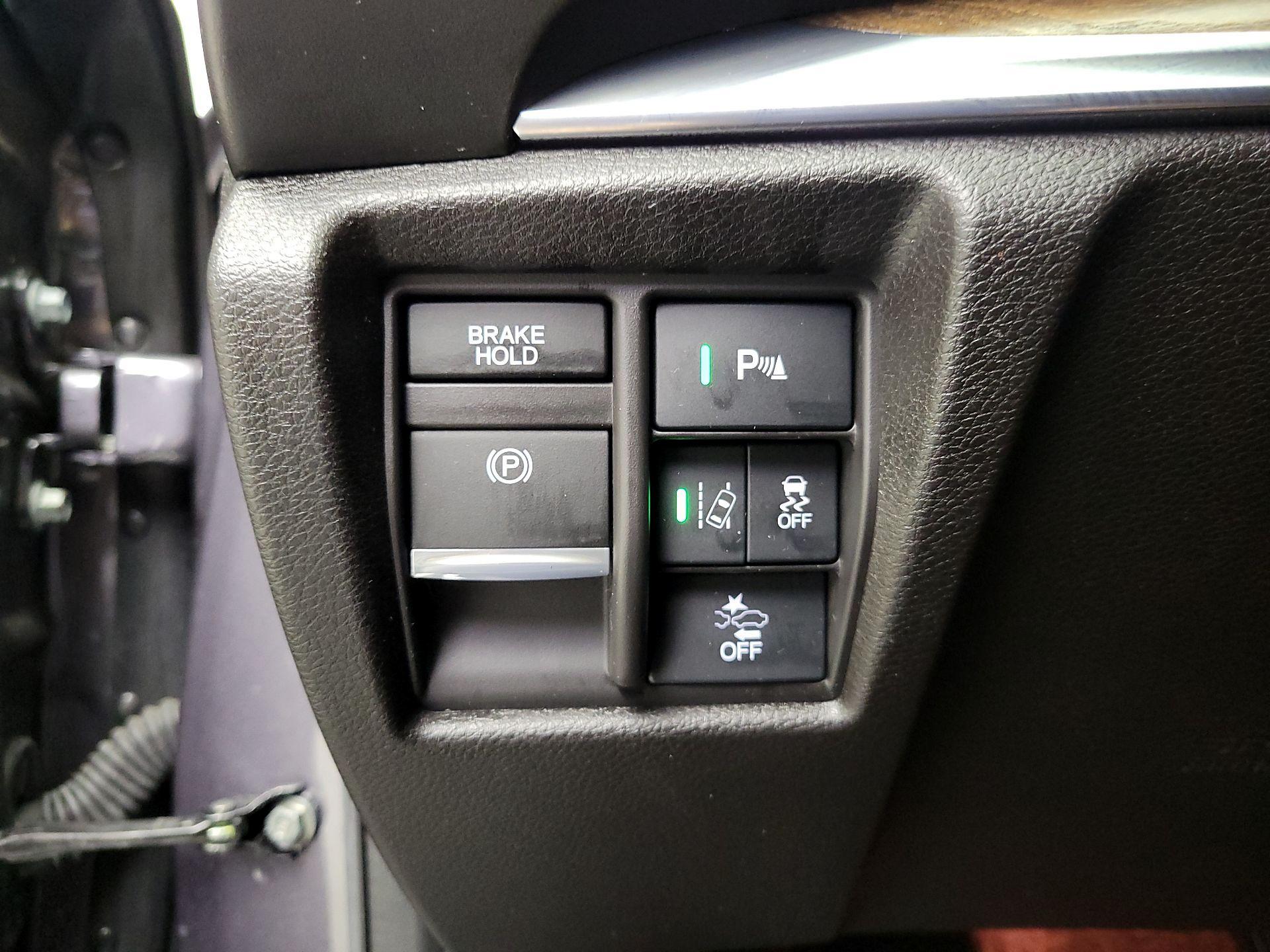 Thumbnail: 2019 Acura MDX - 13