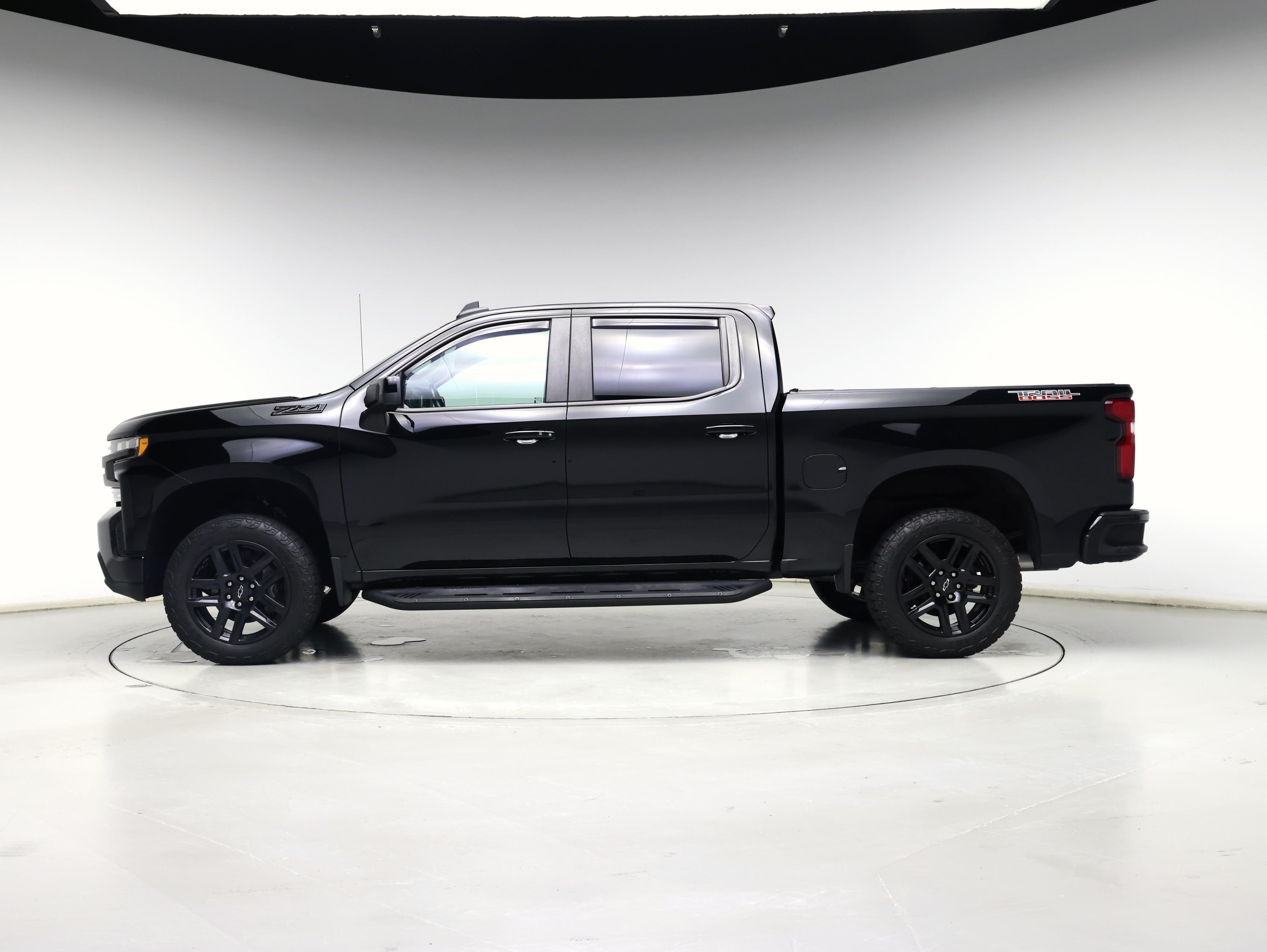 Thumbnail: 2021 Chevrolet Silverado 1500 - 3