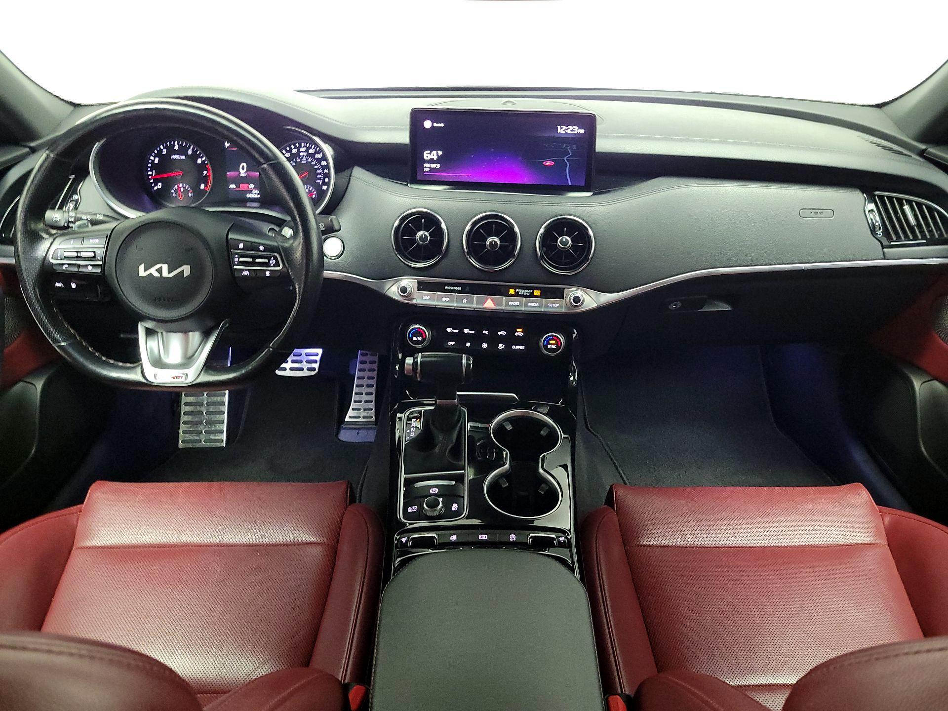 Thumbnail: 2022 Kia Stinger - 9