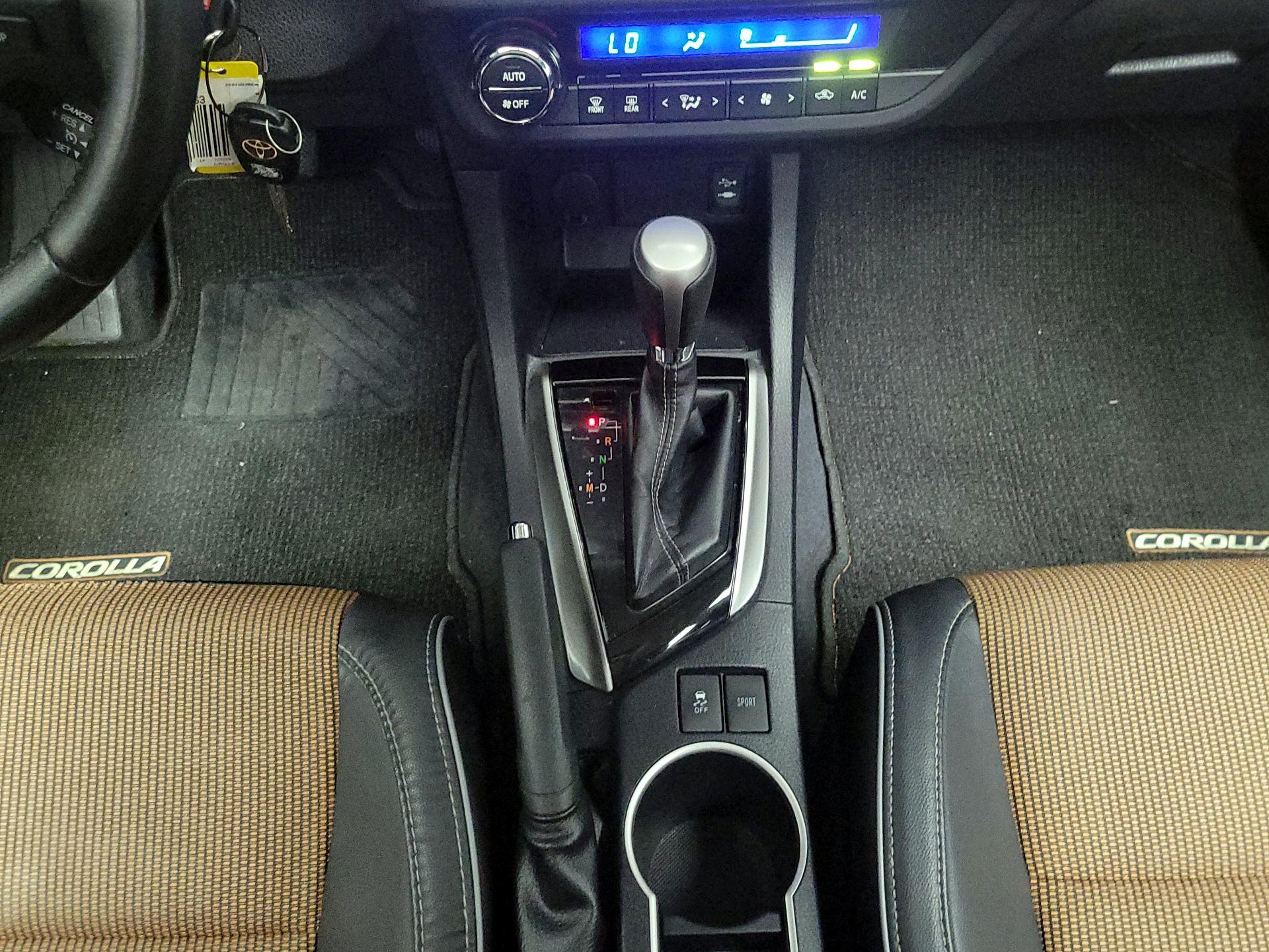 Thumbnail: 2014 Toyota Corolla - 17