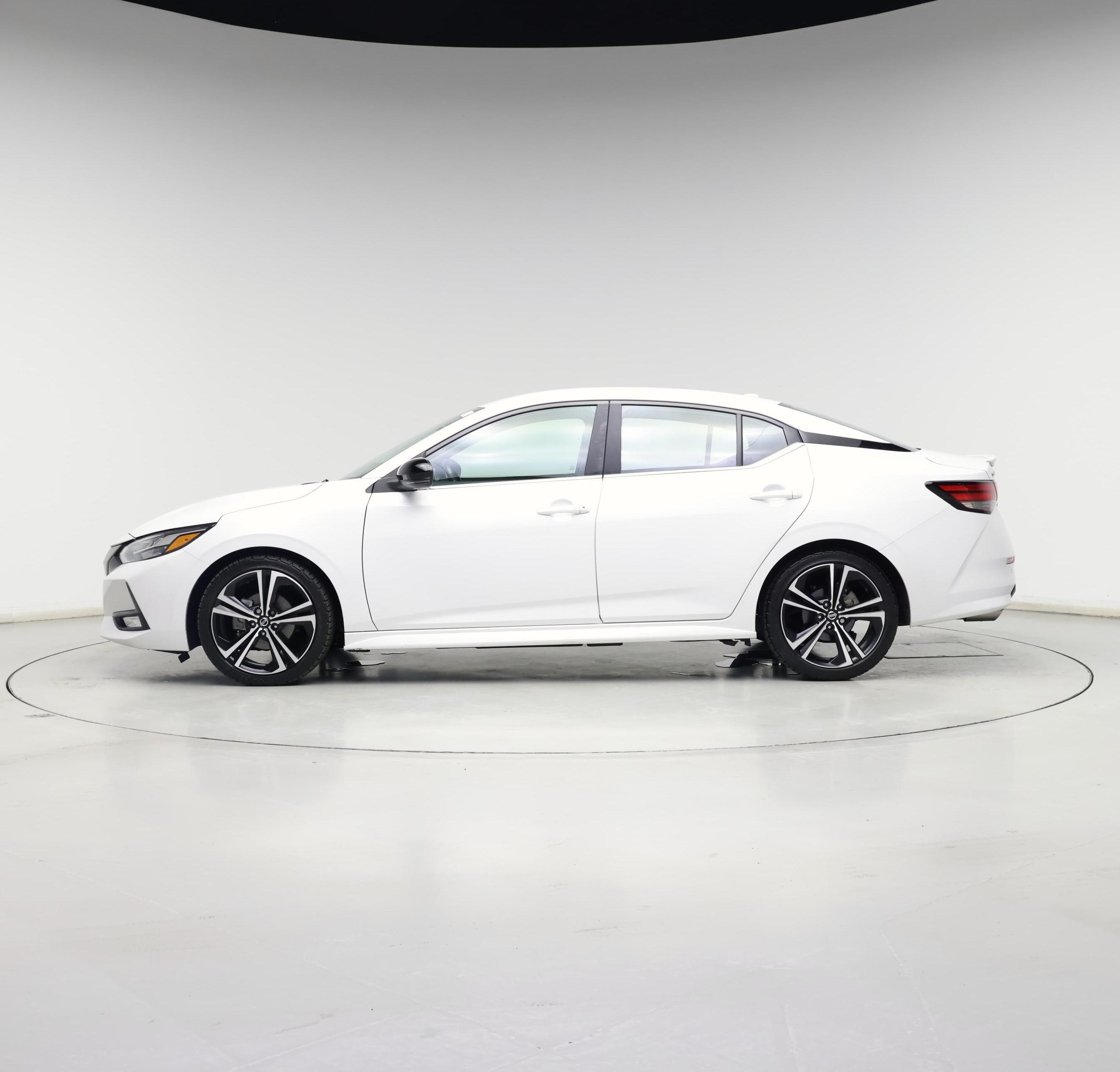 Thumbnail: 2021 Nissan Sentra - 3