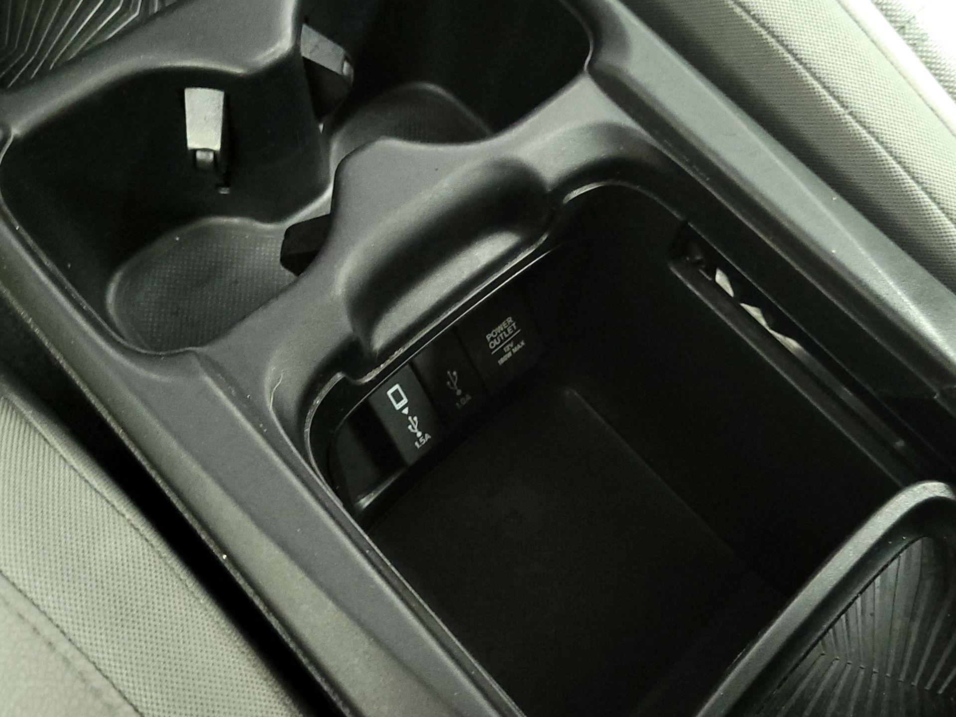 Thumbnail: 2017 Honda CR-V - 18