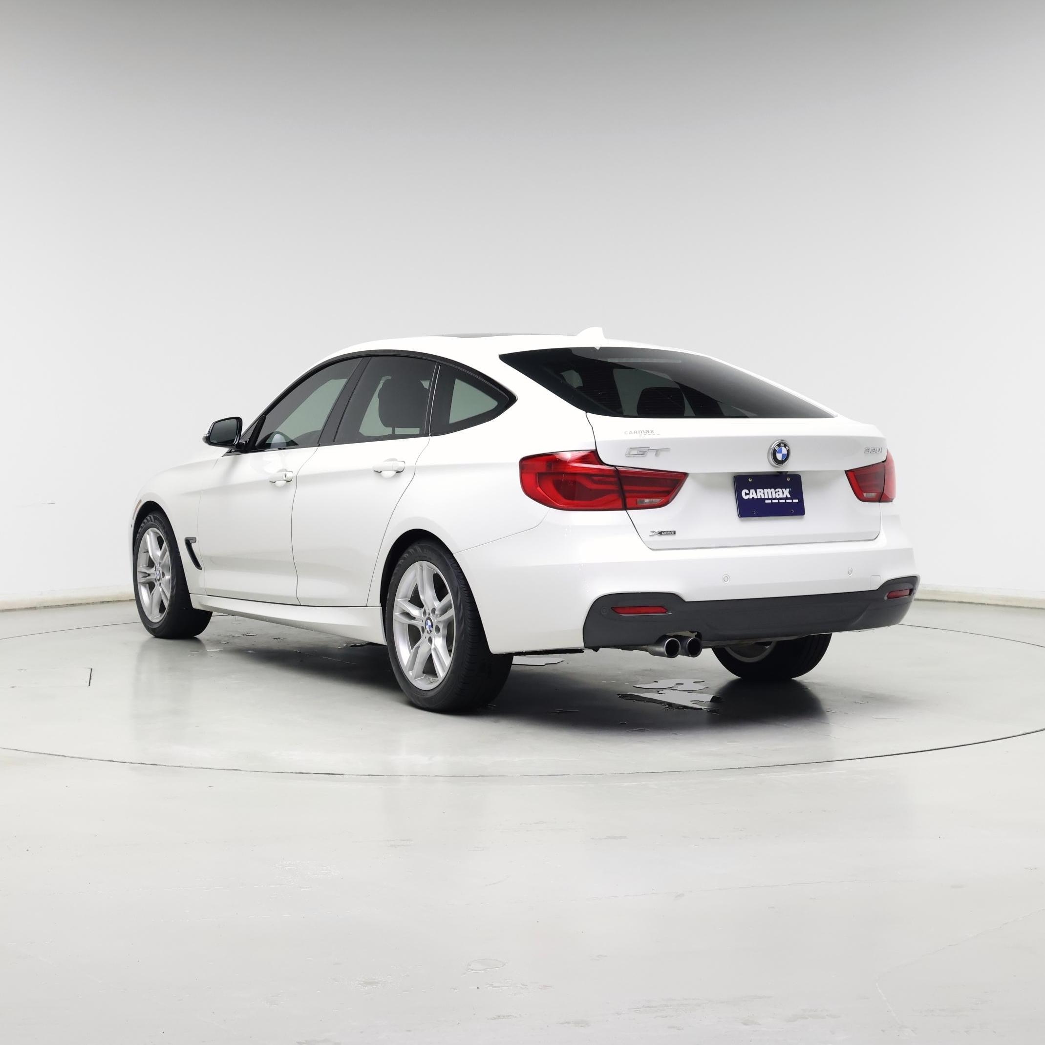 Thumbnail: 2017 BMW 3 Series - 2