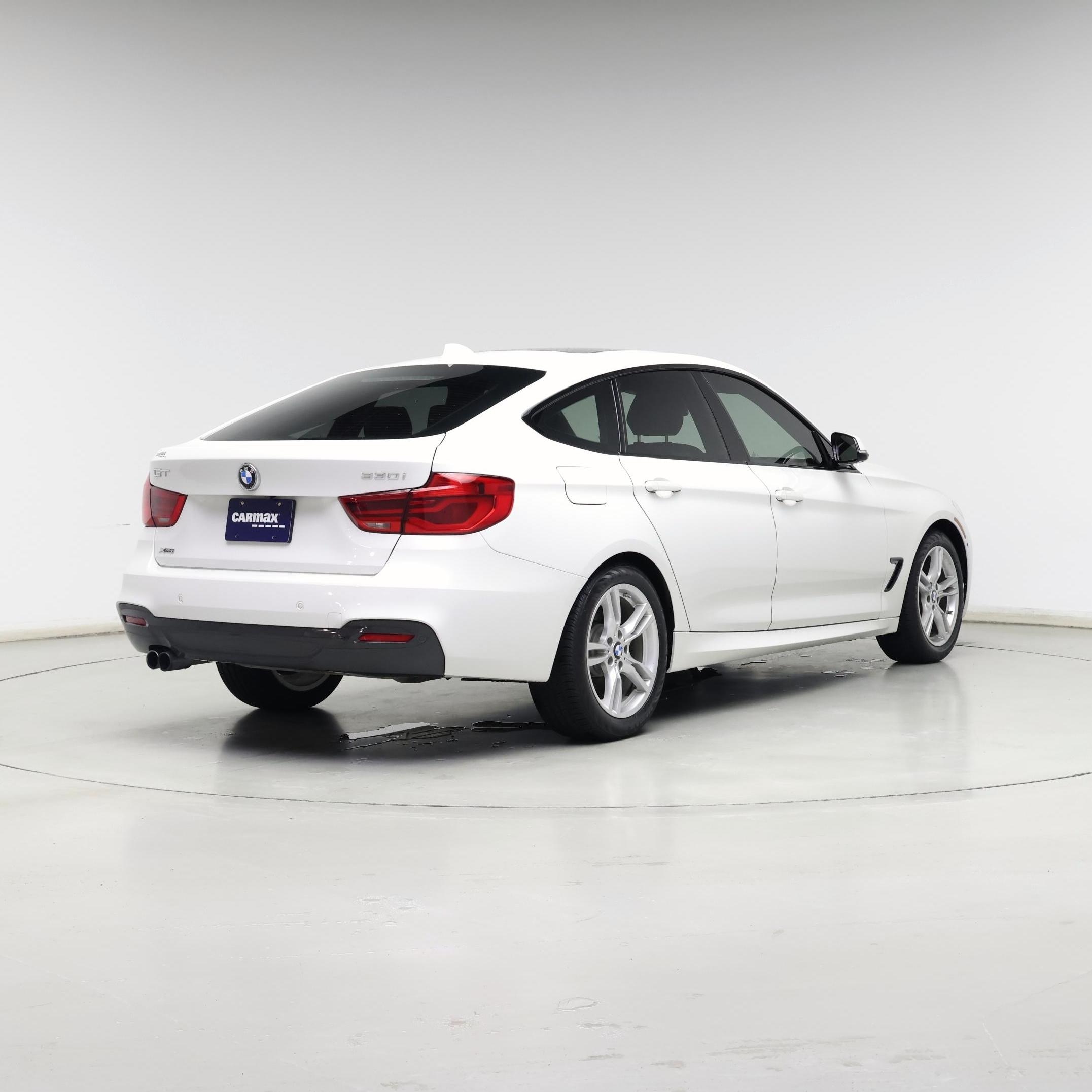 Thumbnail: 2017 BMW 3 Series - 8