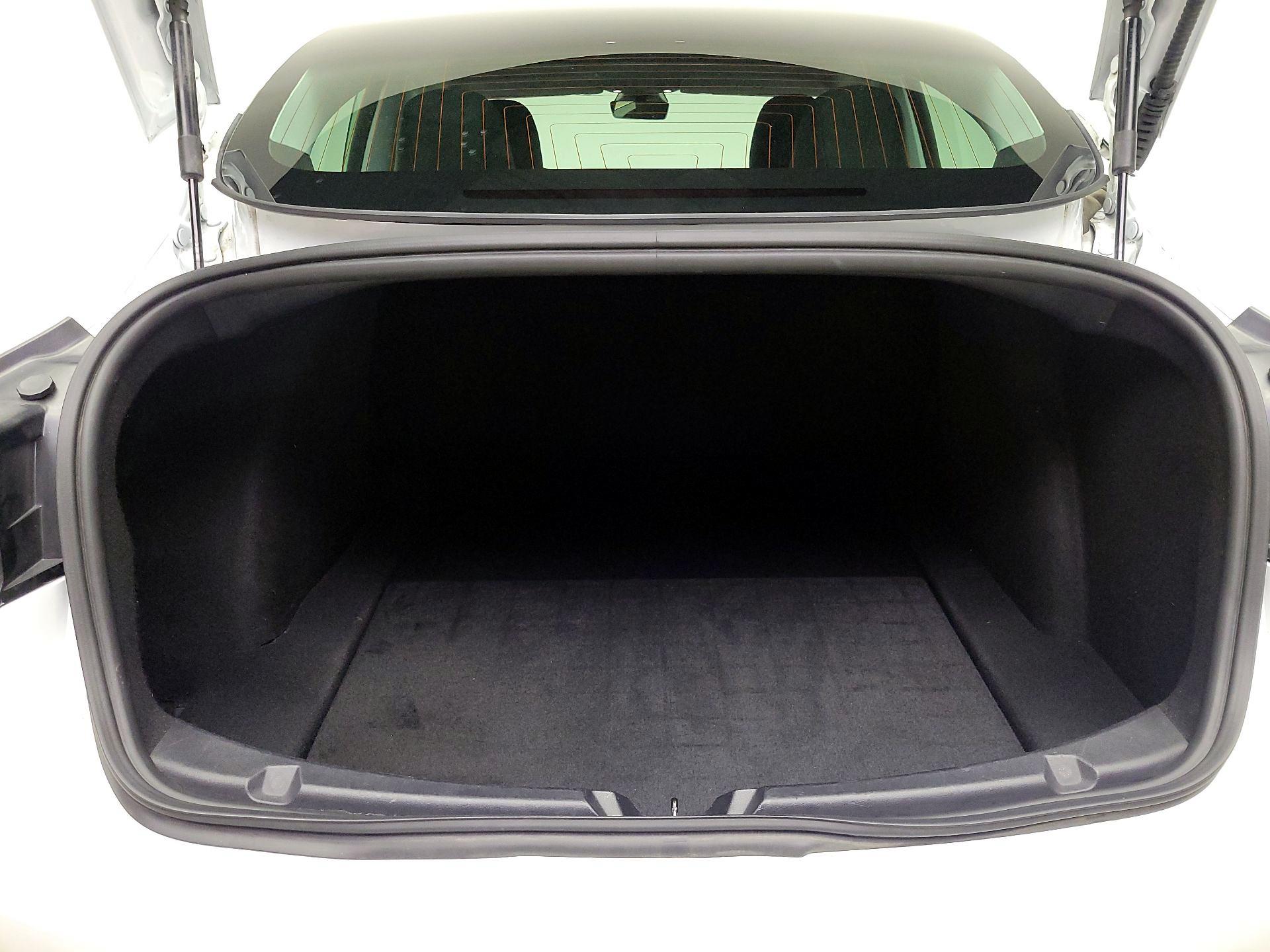 Thumbnail: 2020 Tesla Model 3 - 20