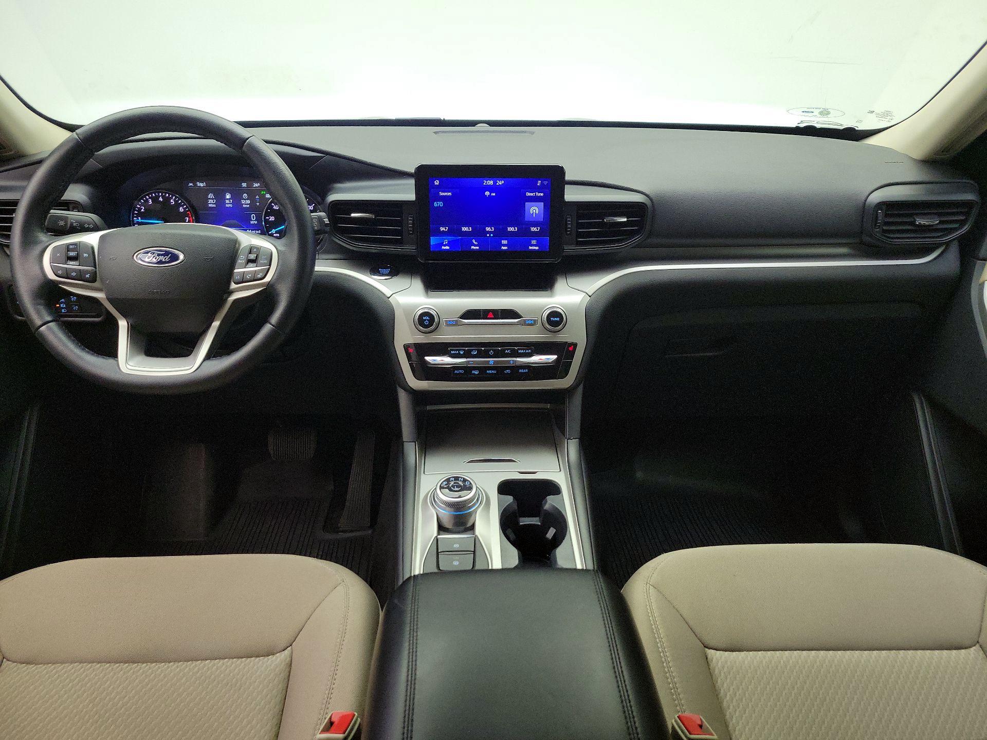 Thumbnail: 2022 Ford Explorer - 9