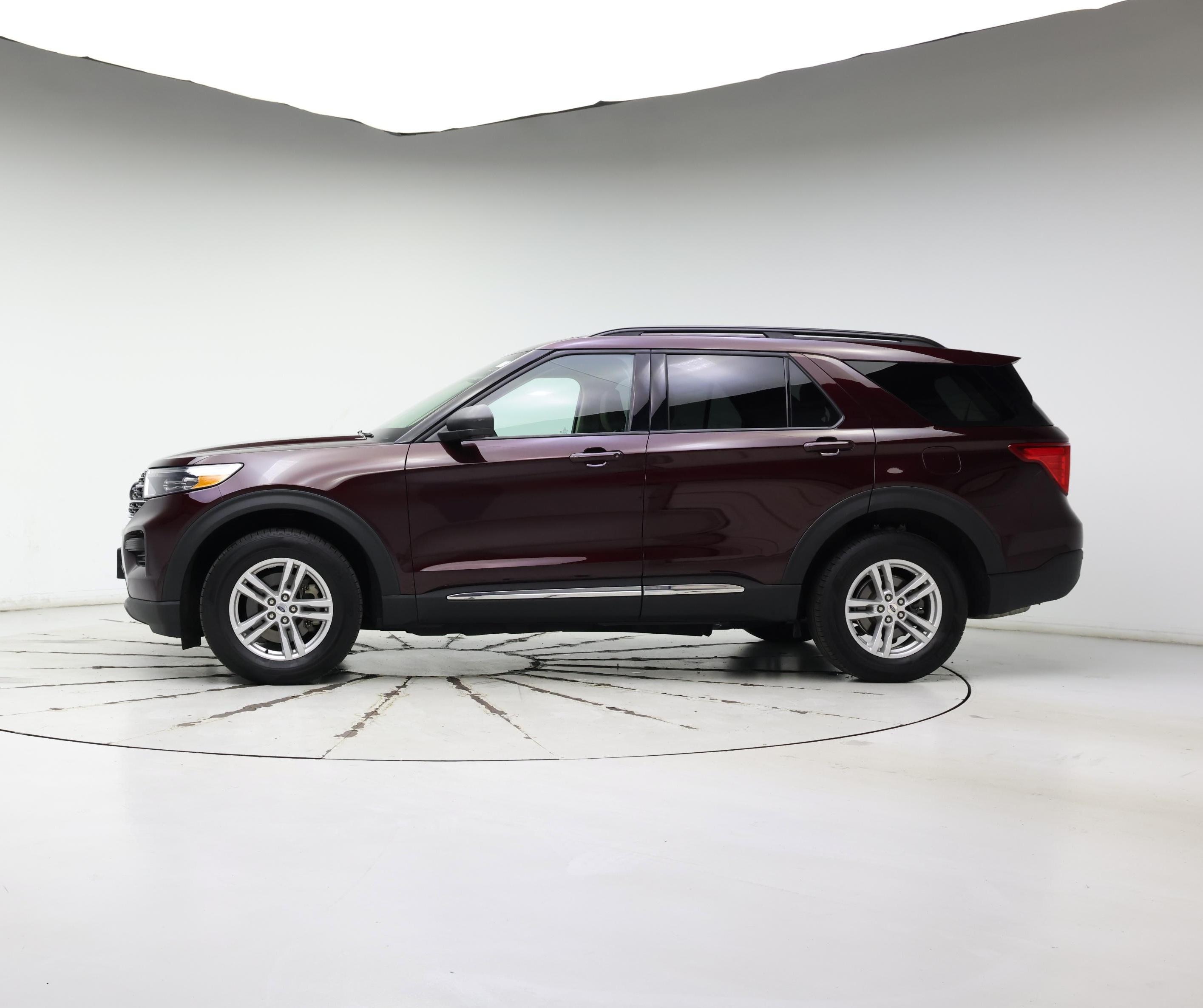 Thumbnail: 2022 Ford Explorer - 3