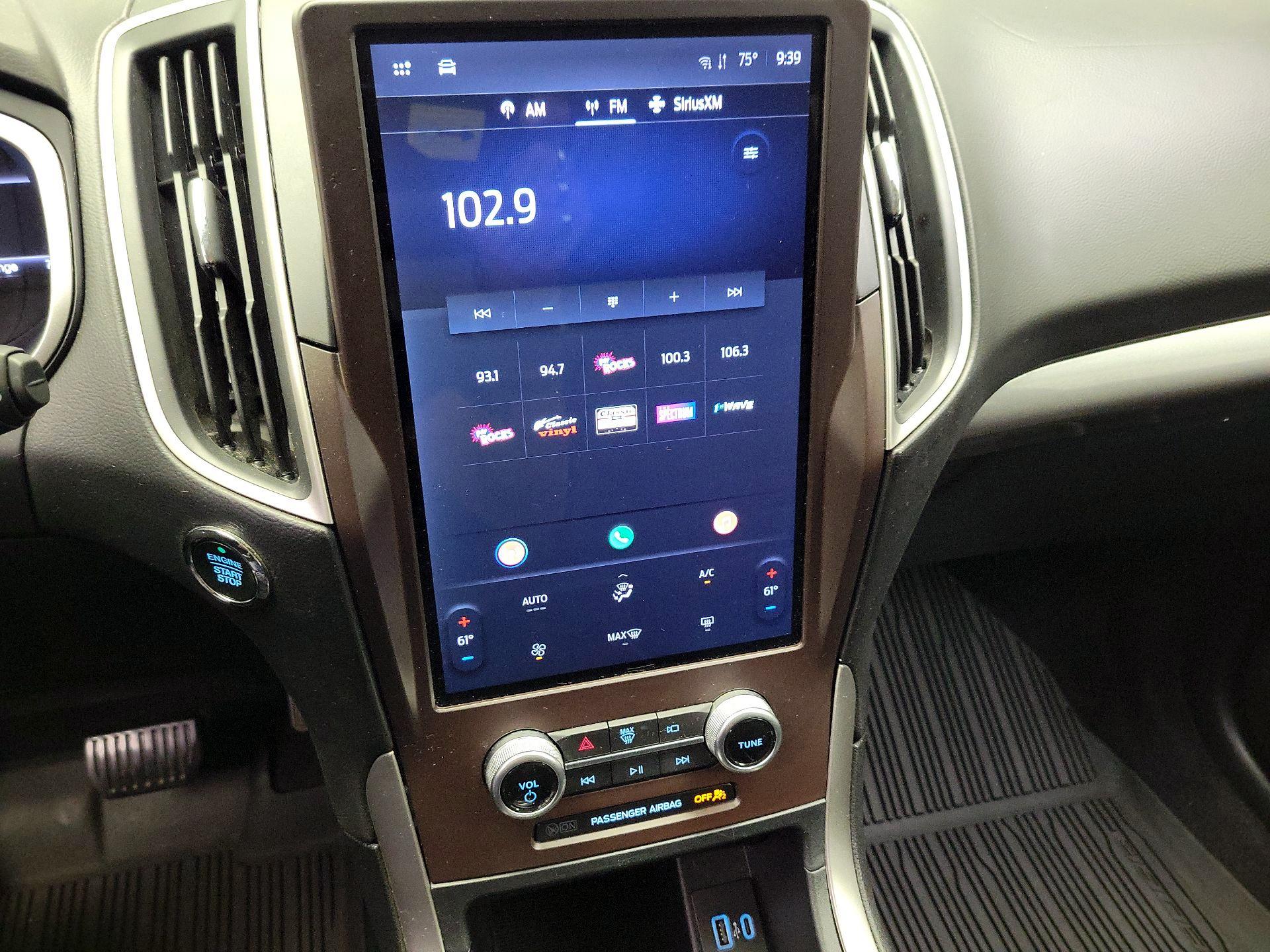 Thumbnail: 2021 Ford Edge - 15