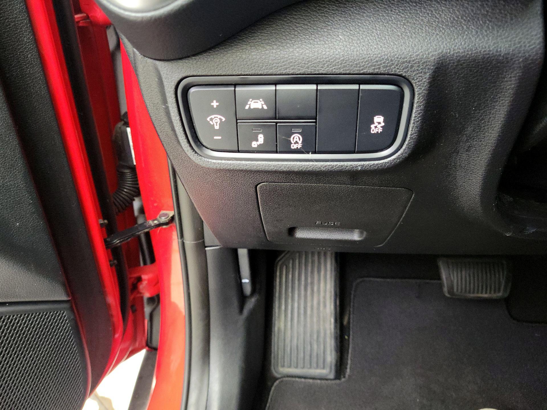 Thumbnail: 2020 Kia Soul - 13