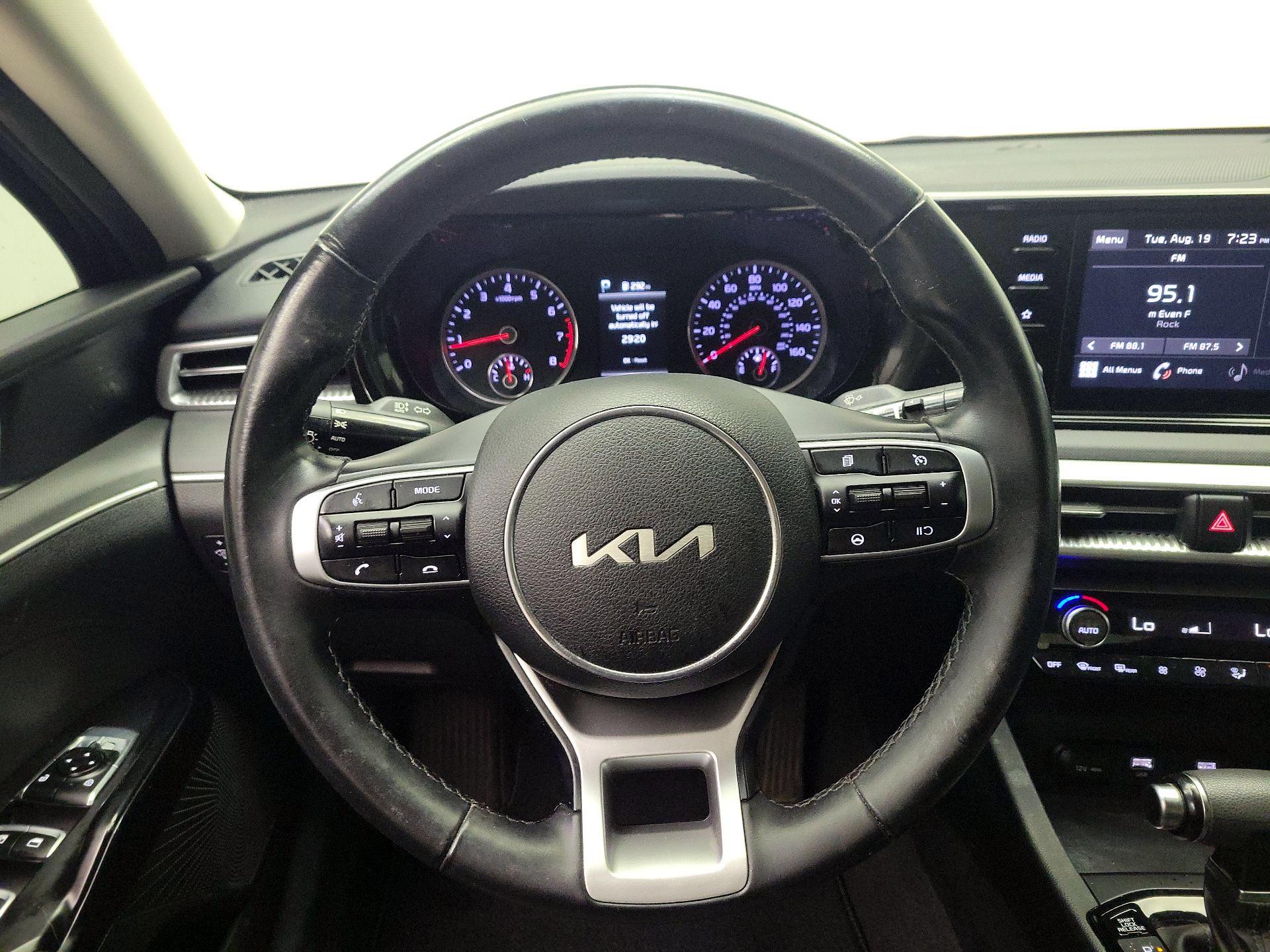 Thumbnail: 2022 Kia K5 - 10