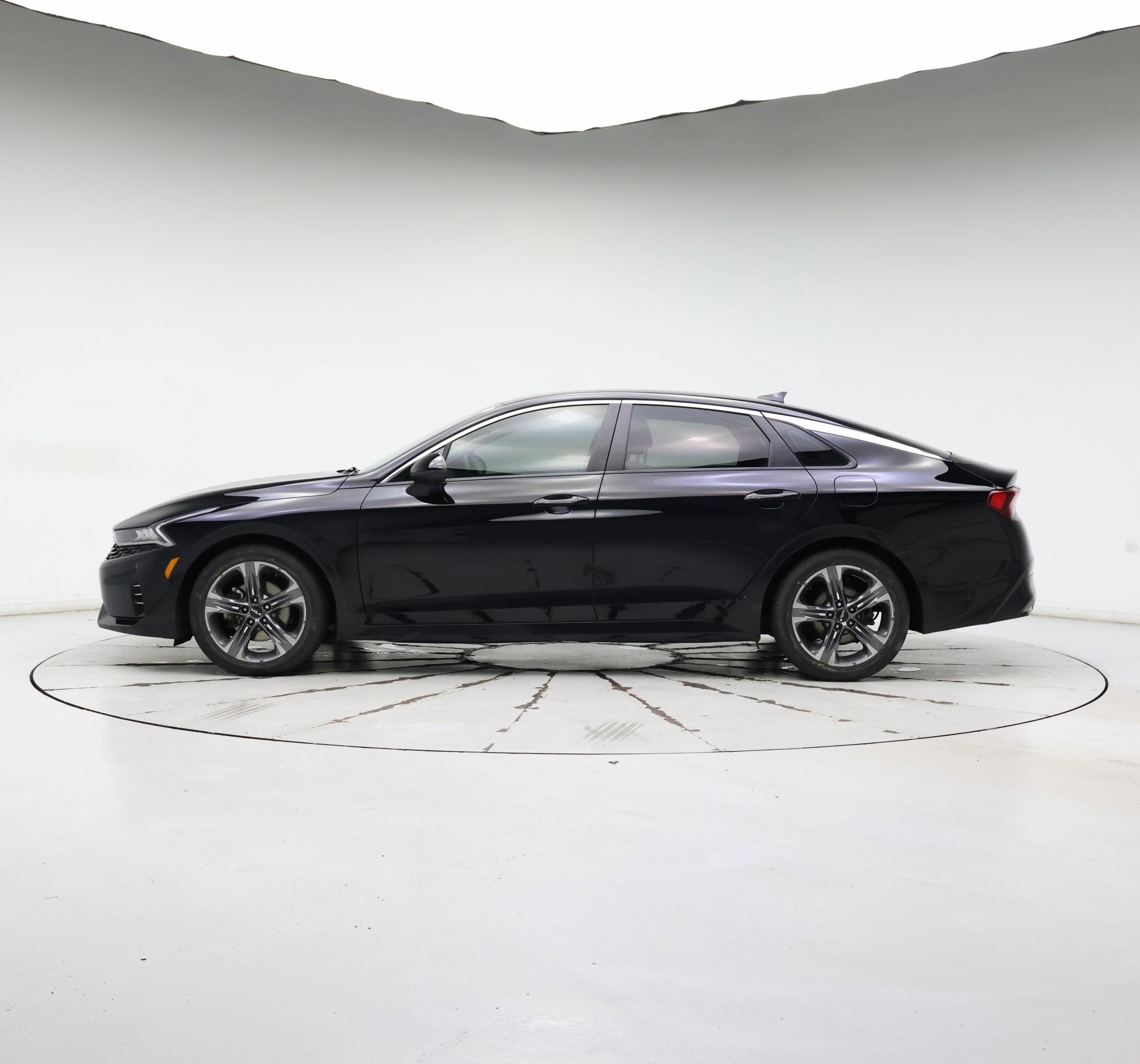 Thumbnail: 2022 Kia K5 - 3