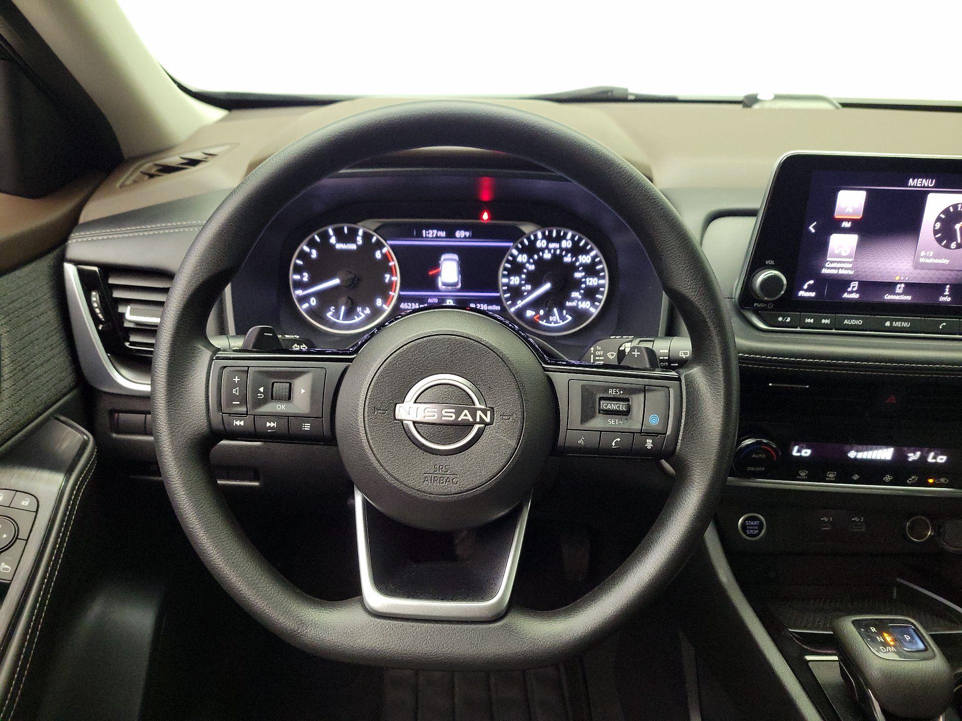 Thumbnail: 2022 Nissan Rogue - 10