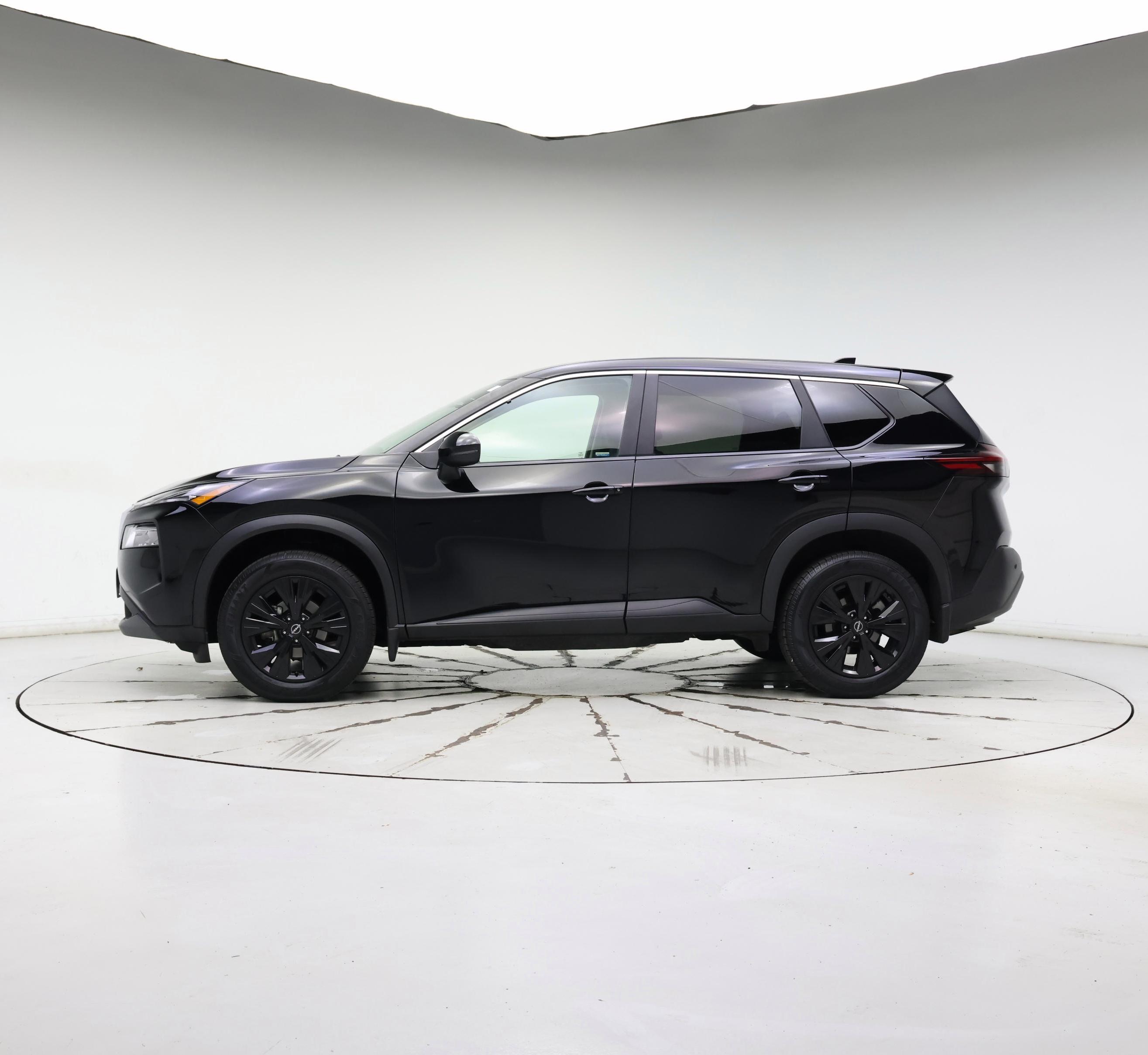 Thumbnail: 2022 Nissan Rogue - 3