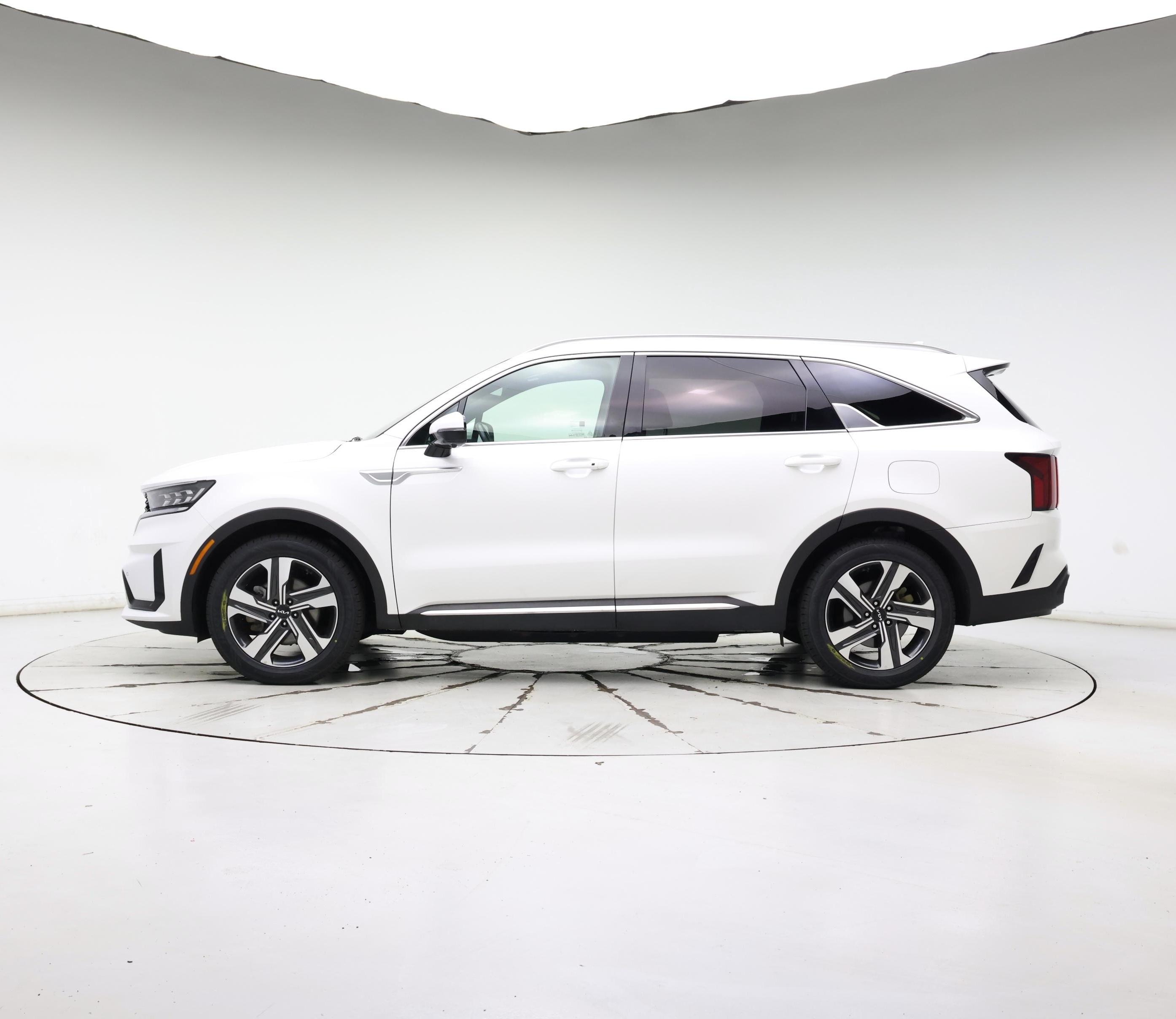 Thumbnail: 2022 Kia Sorento - 3
