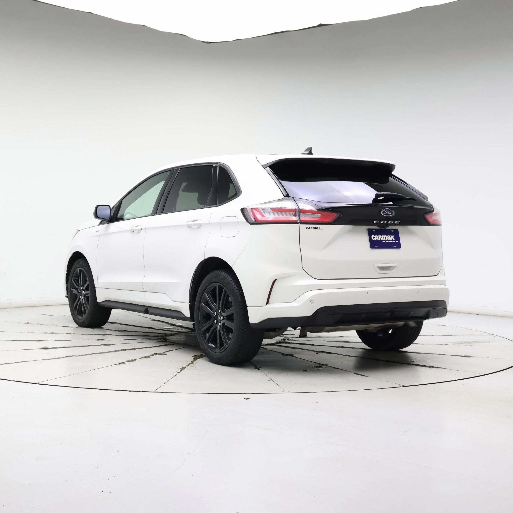 Thumbnail: 2022 Ford Edge - 2