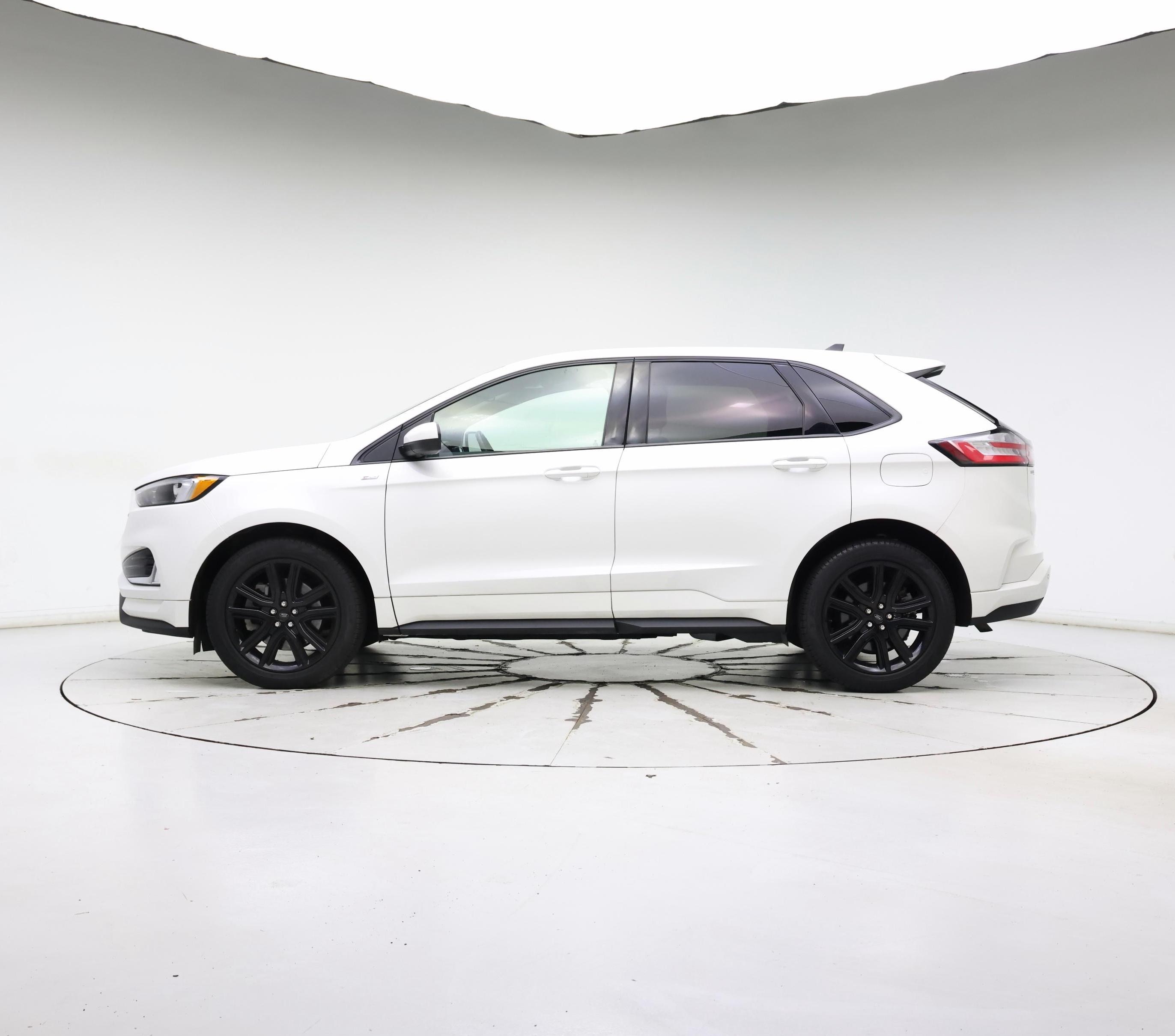 Thumbnail: 2022 Ford Edge - 3