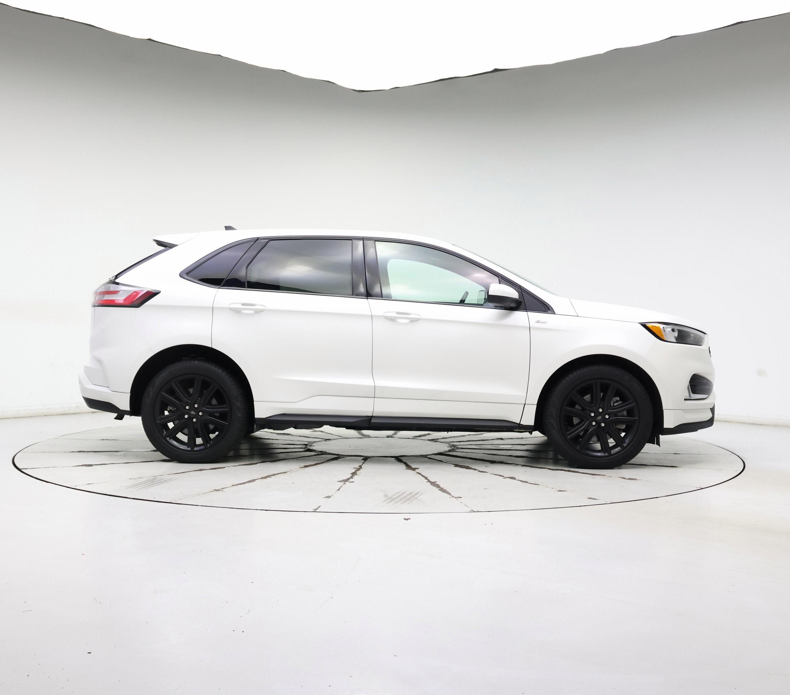 Thumbnail: 2022 Ford Edge - 7