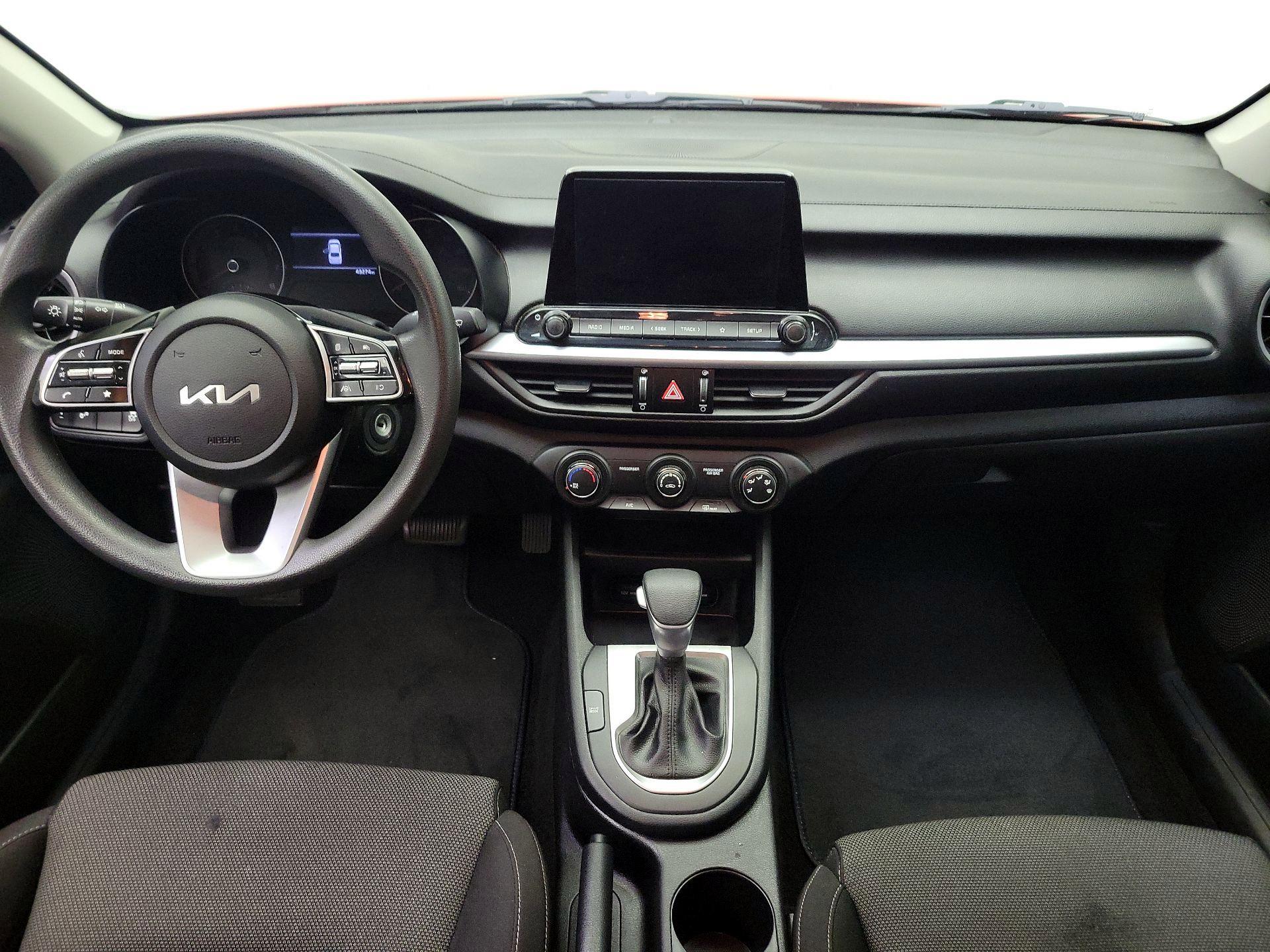 Thumbnail: 2023 Kia Forte - 9