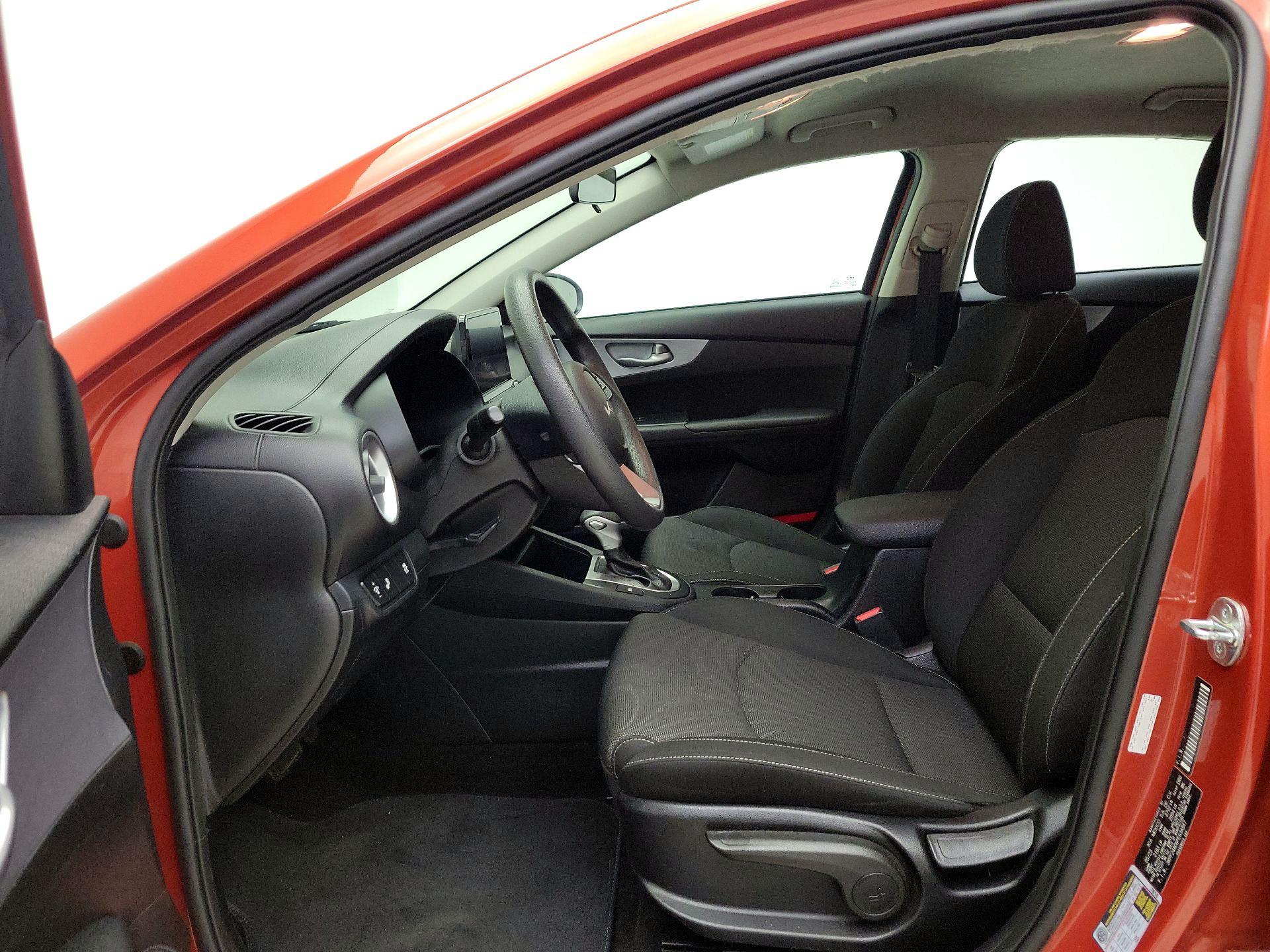 Thumbnail: 2023 Kia Forte - 11