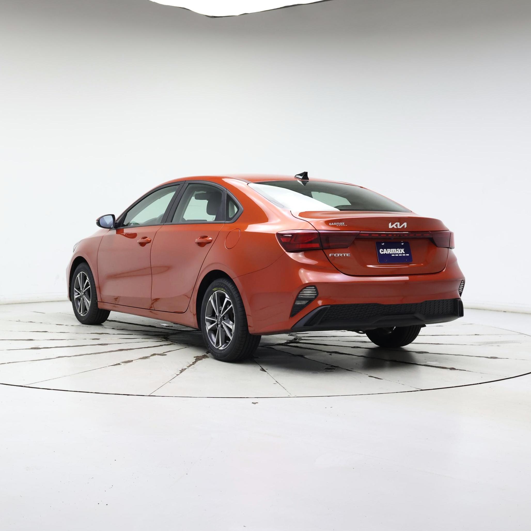 Thumbnail: 2023 Kia Forte - 2