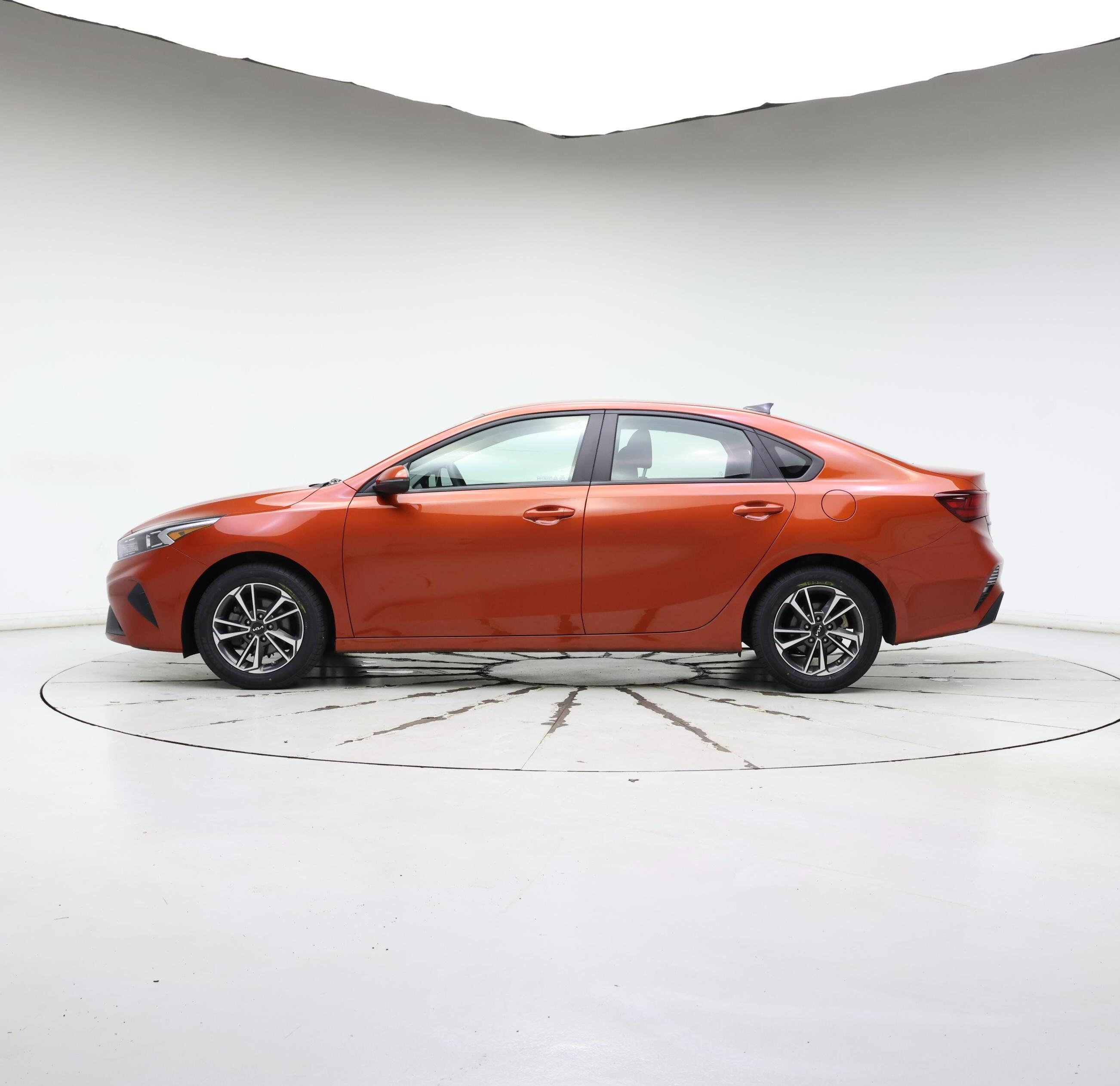 Thumbnail: 2023 Kia Forte - 3