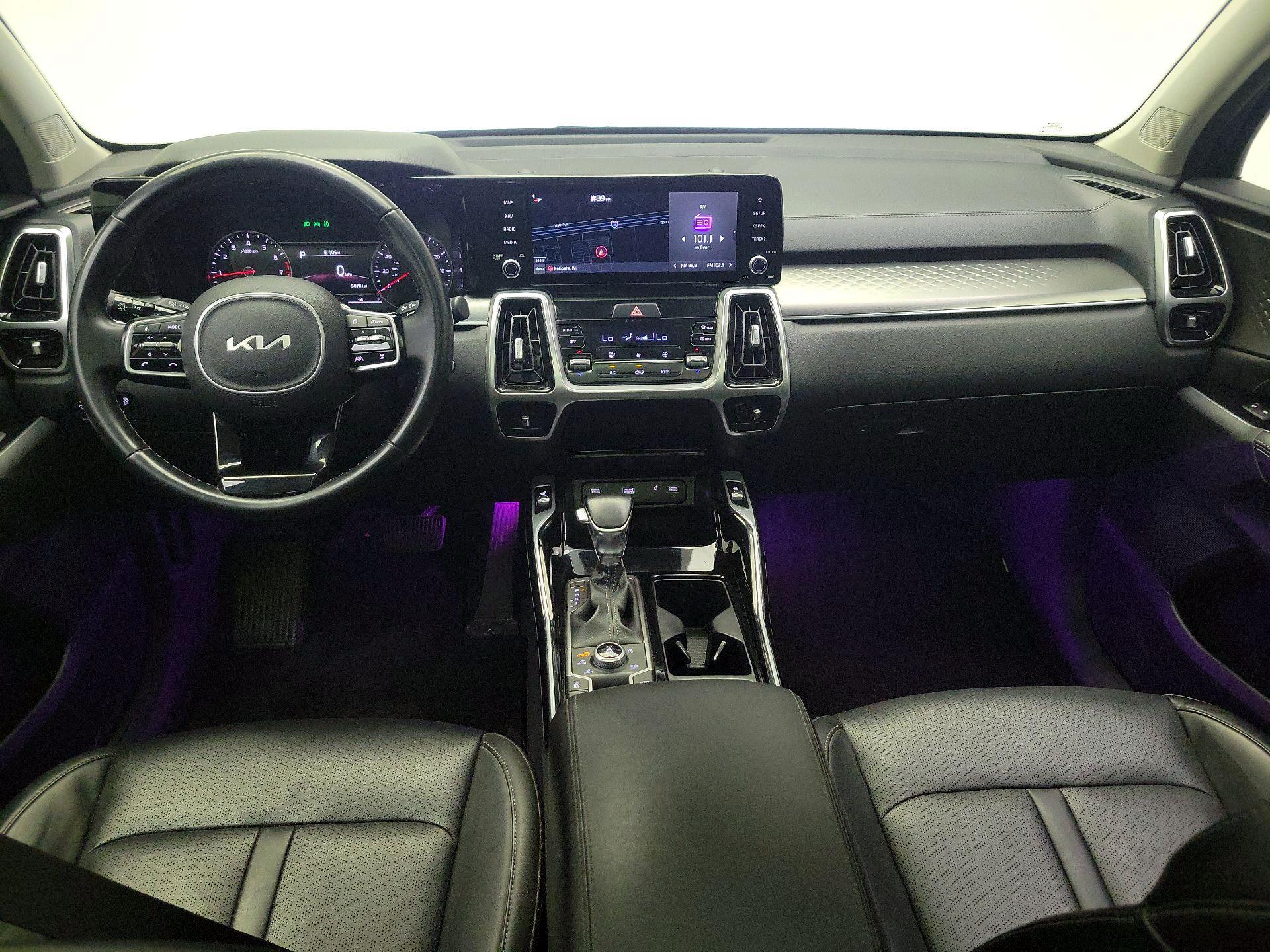 Thumbnail: 2022 Kia Sorento - 9